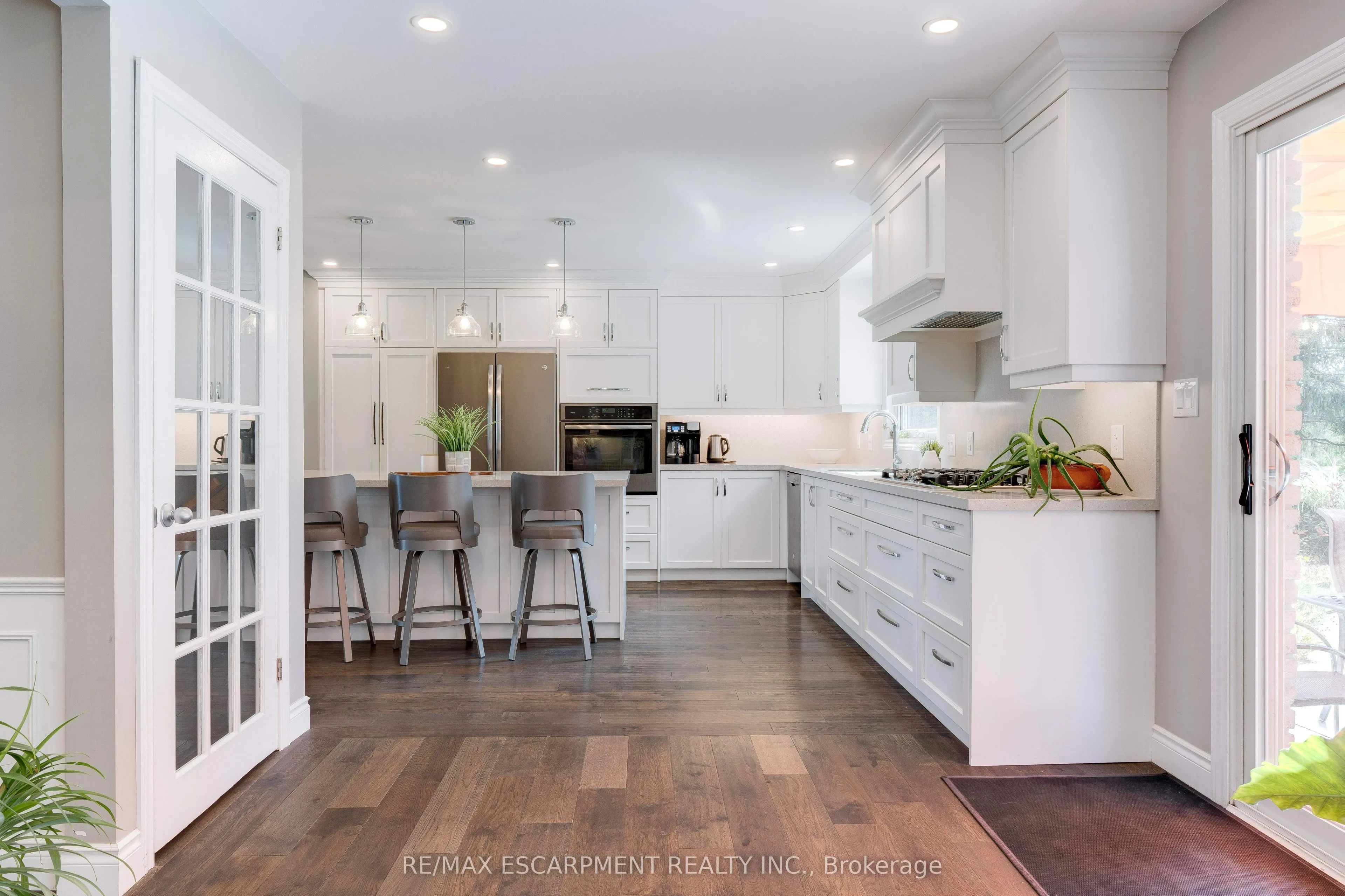 2118 Agincourt Acres