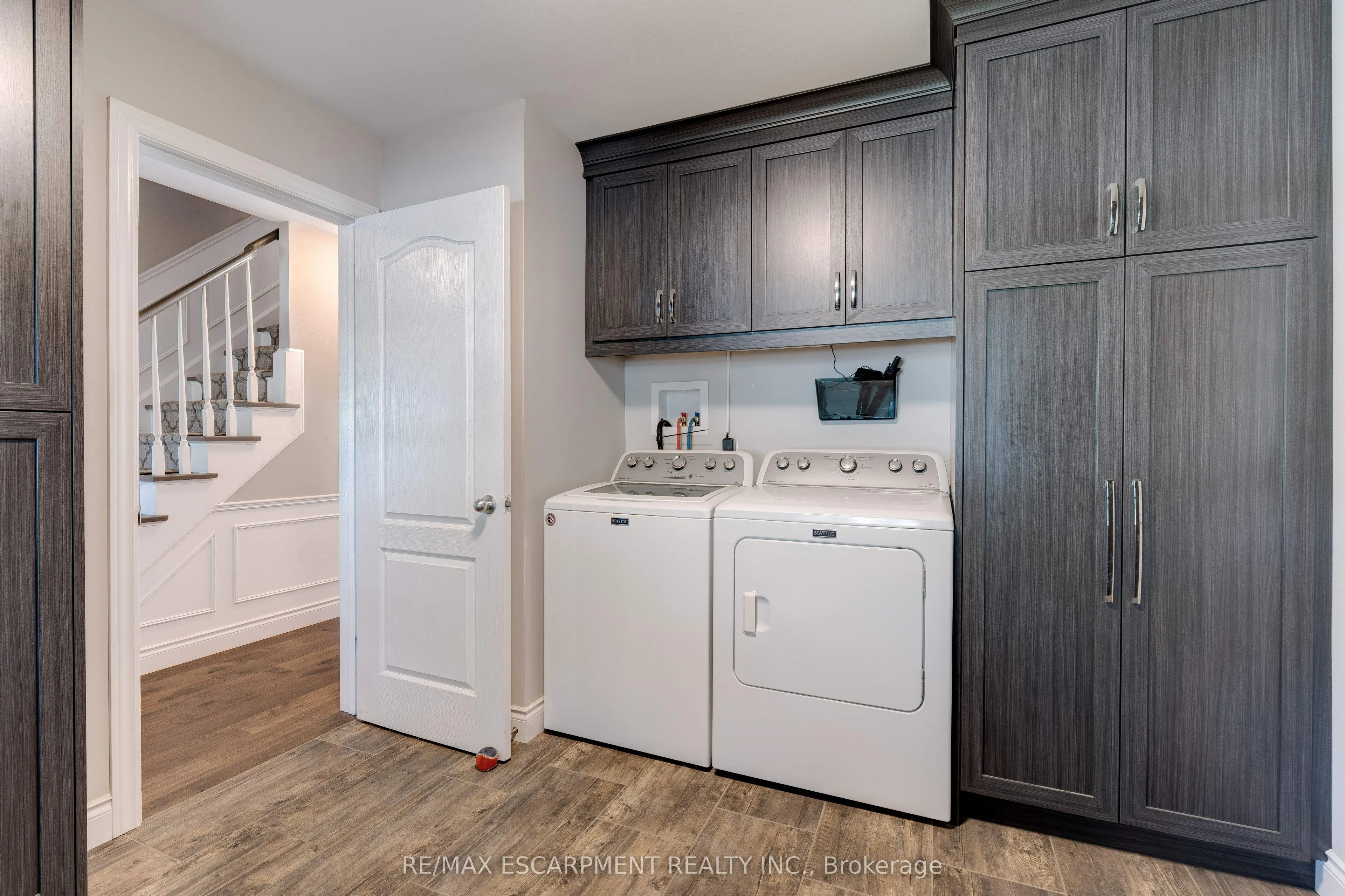 2118 Agincourt Acres