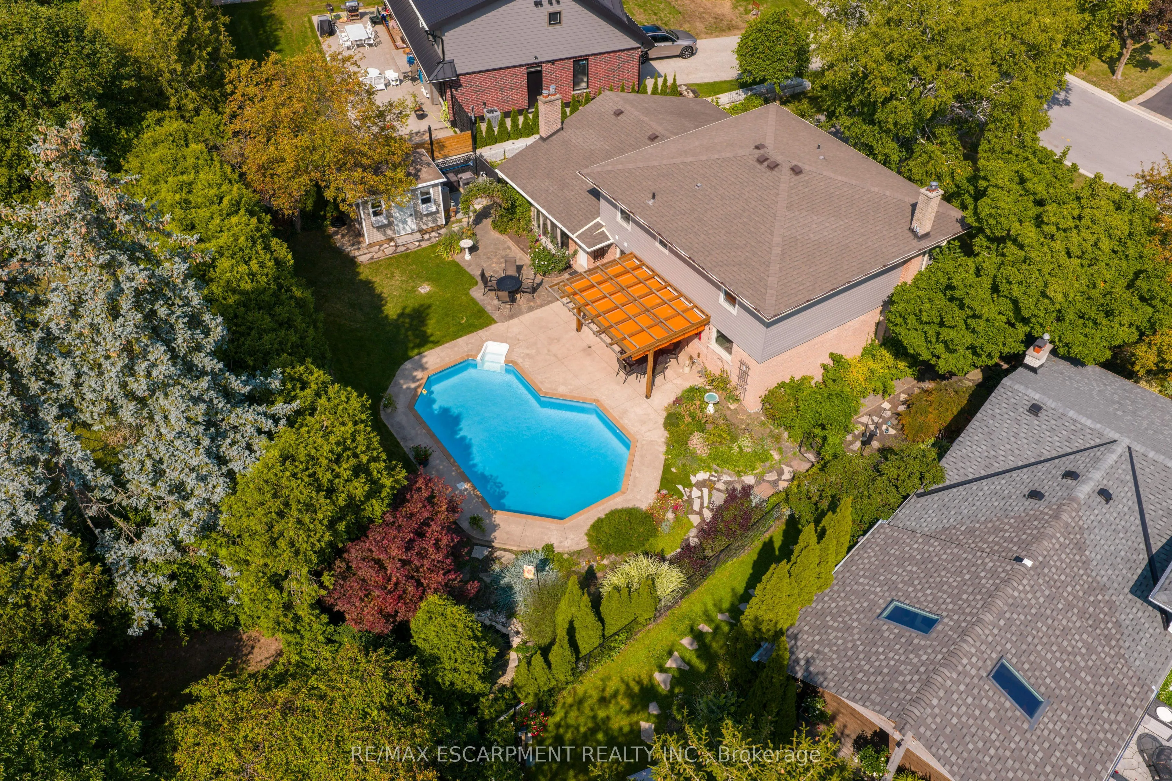 2118 Agincourt Acres