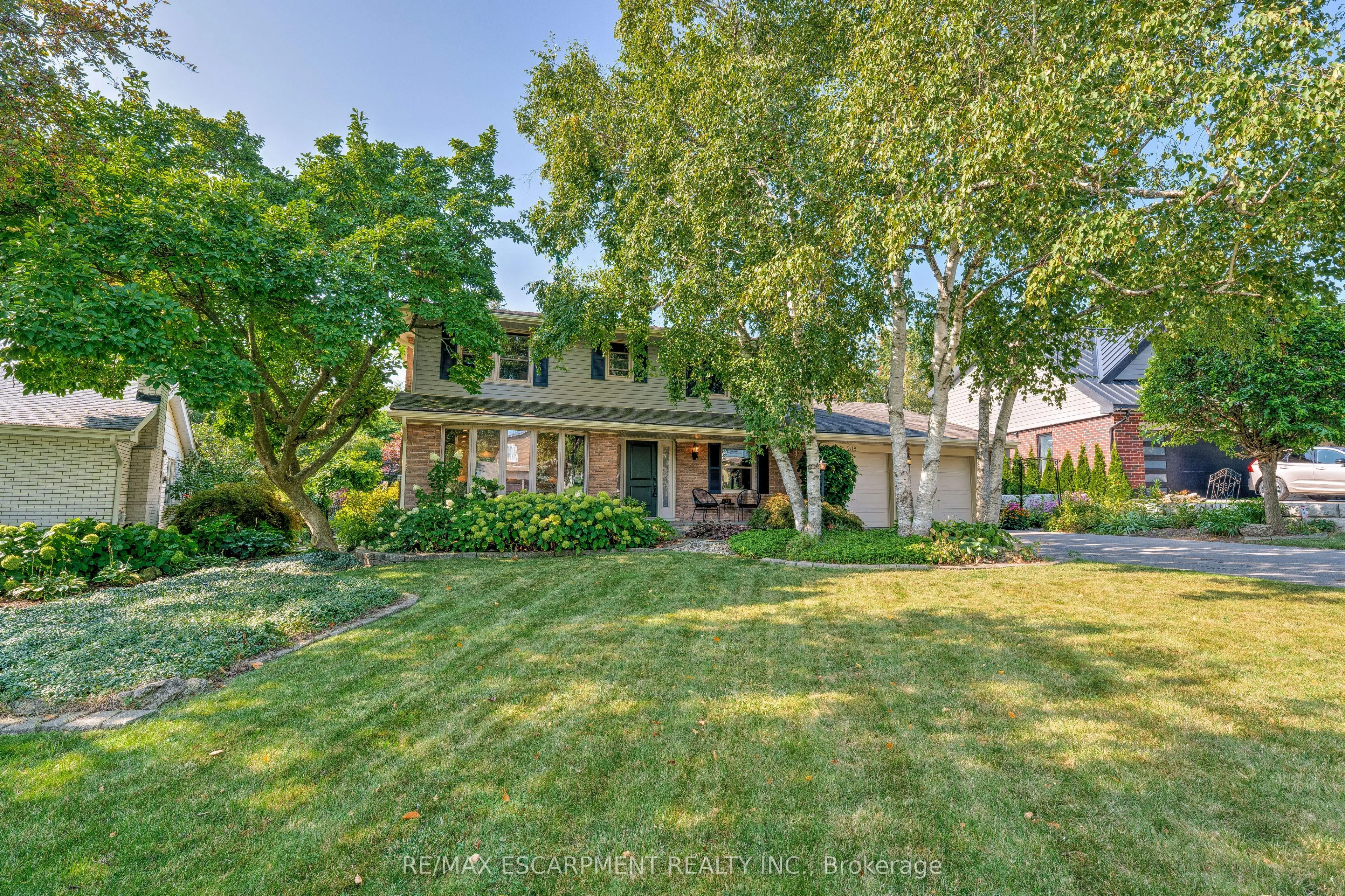 2118 Agincourt Acres