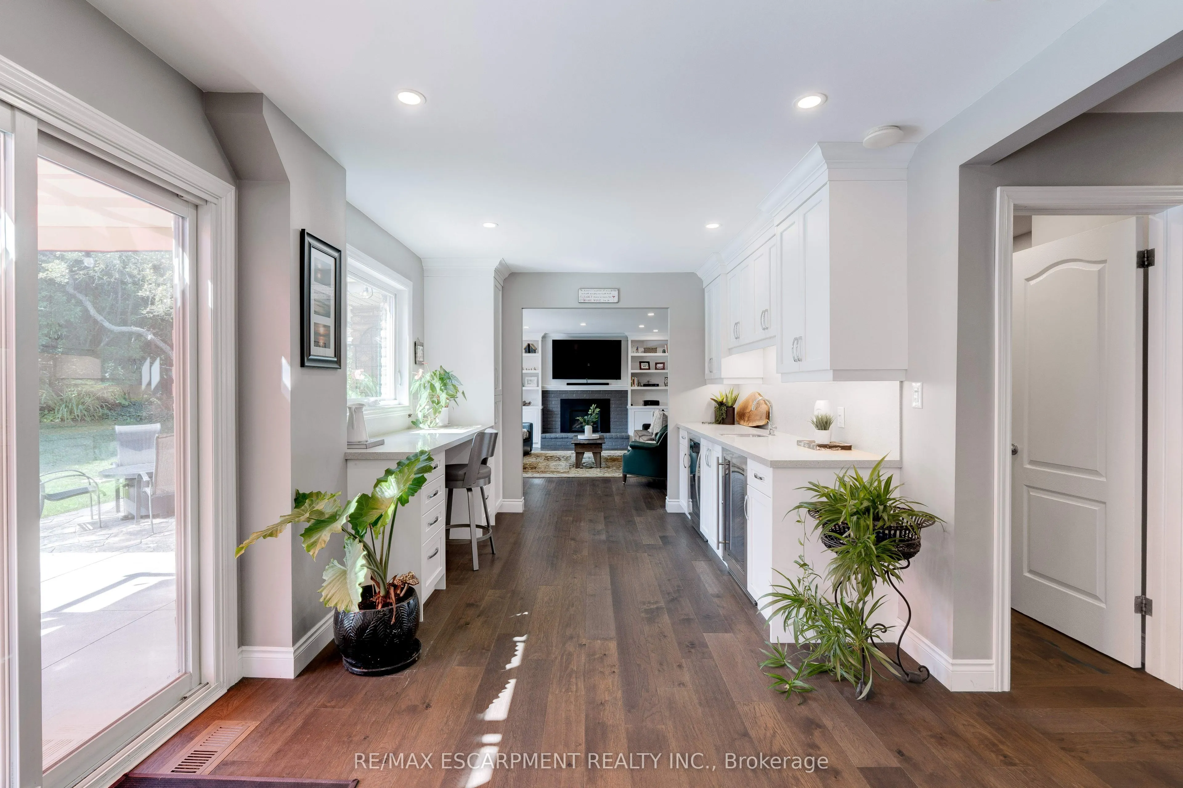 2118 Agincourt Acres