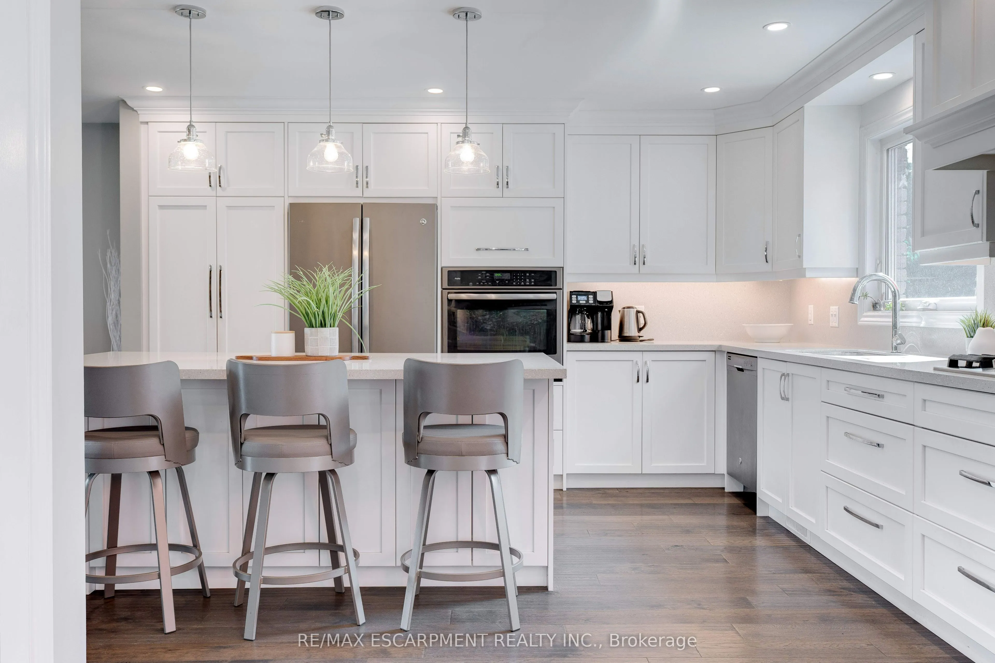 2118 Agincourt Acres