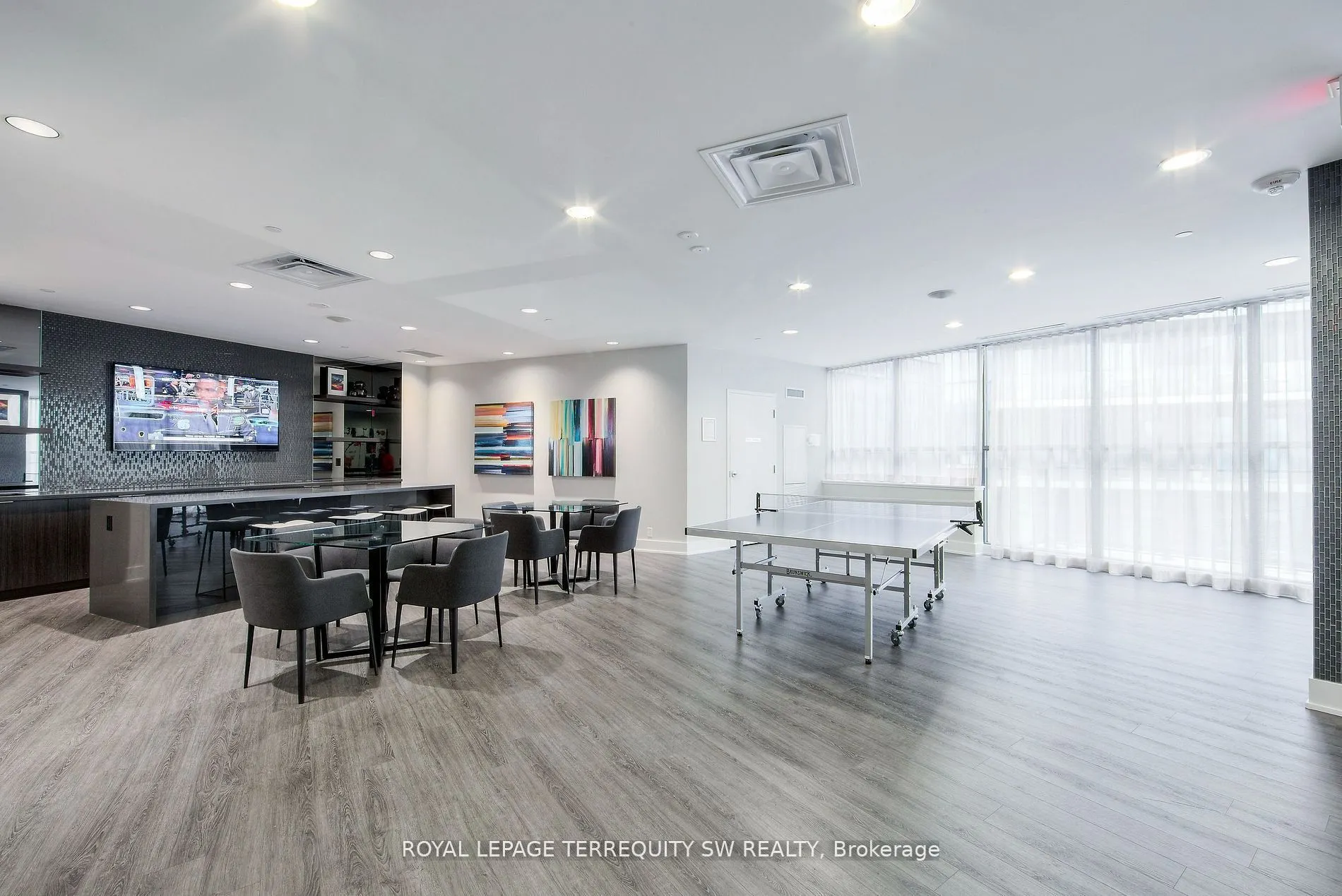 10 Park Lawn Road, #1208