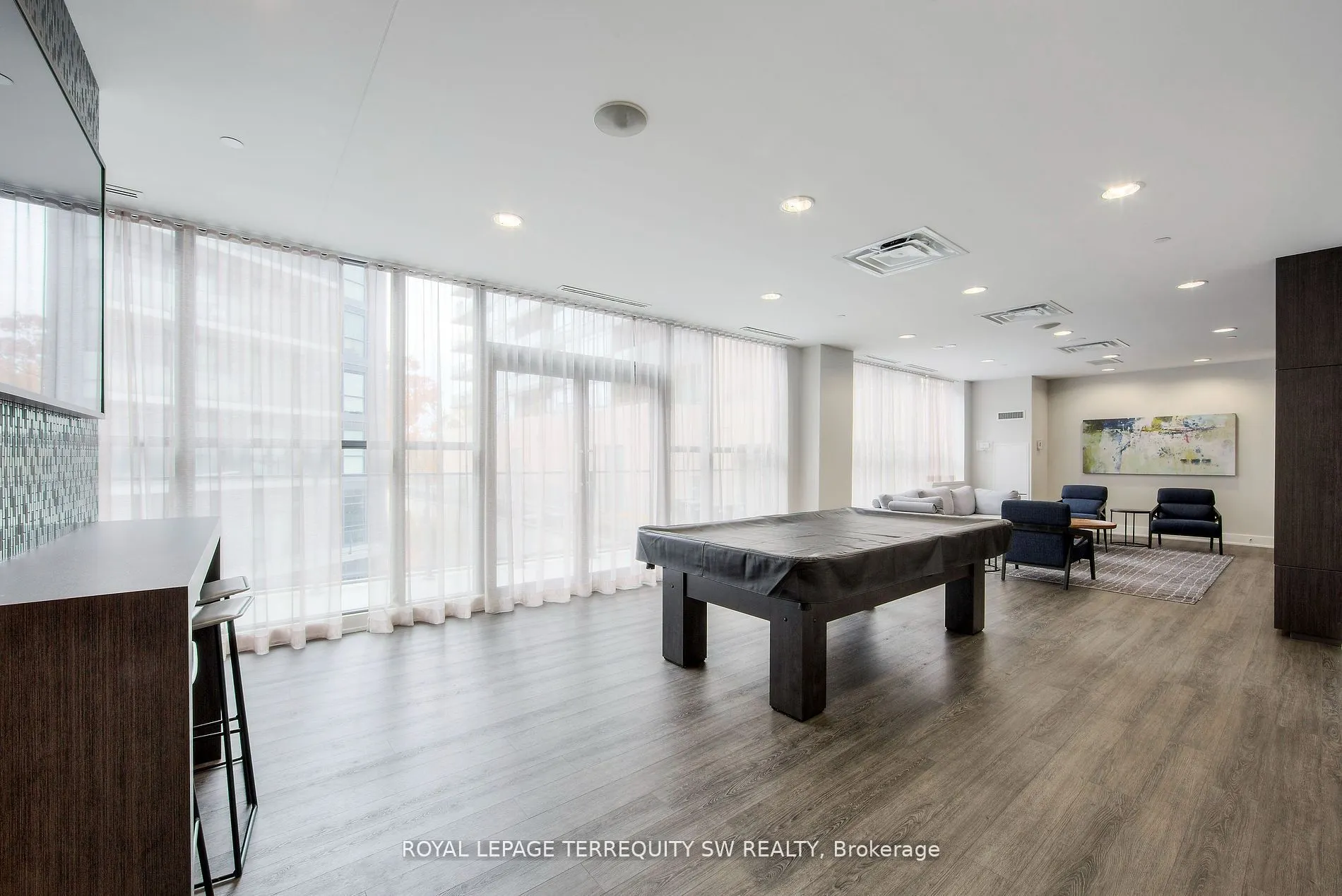10 Park Lawn Road, #1208