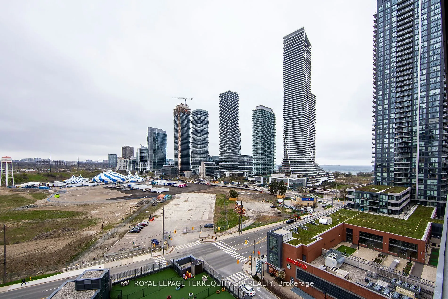 10 Park Lawn Road, #1208