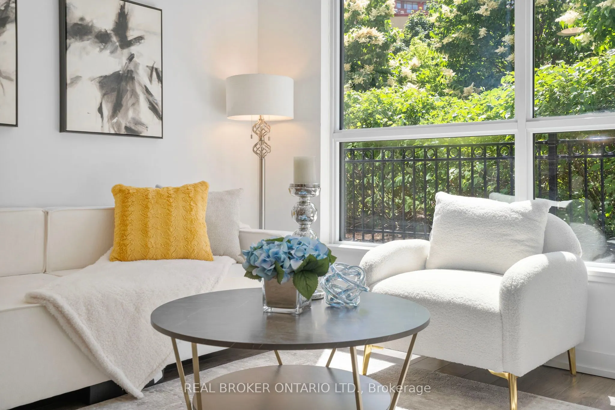 840 Queen's Plate Drive, #103