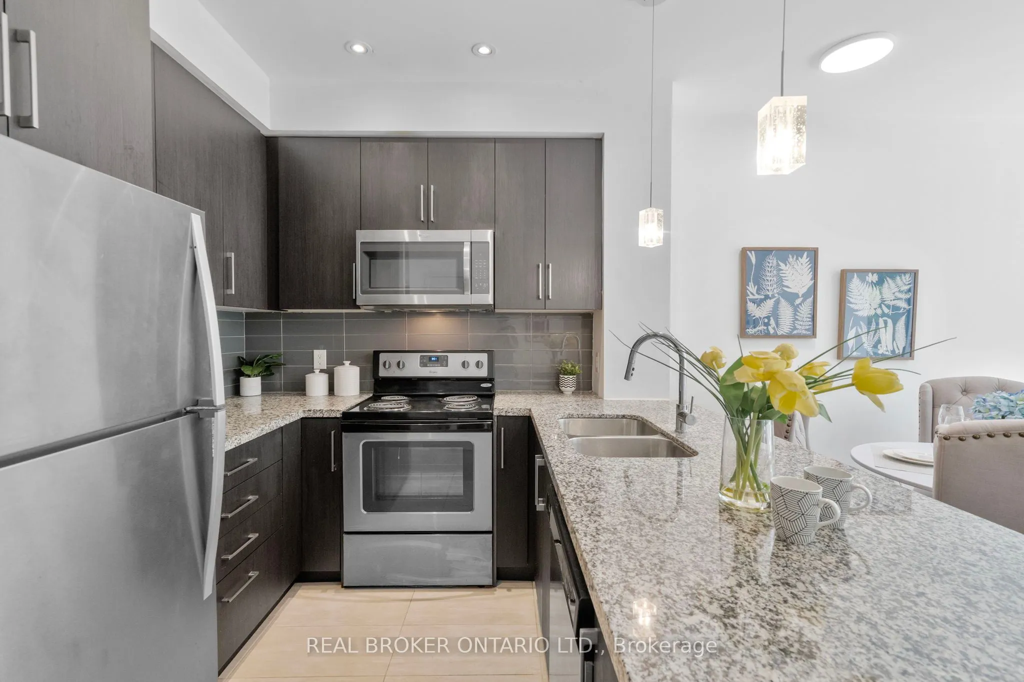 840 Queen's Plate Drive, #103