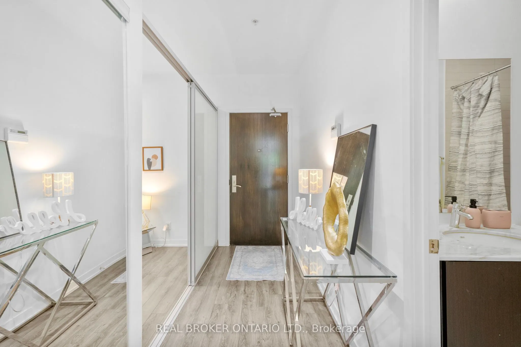 840 Queen's Plate Drive, #103