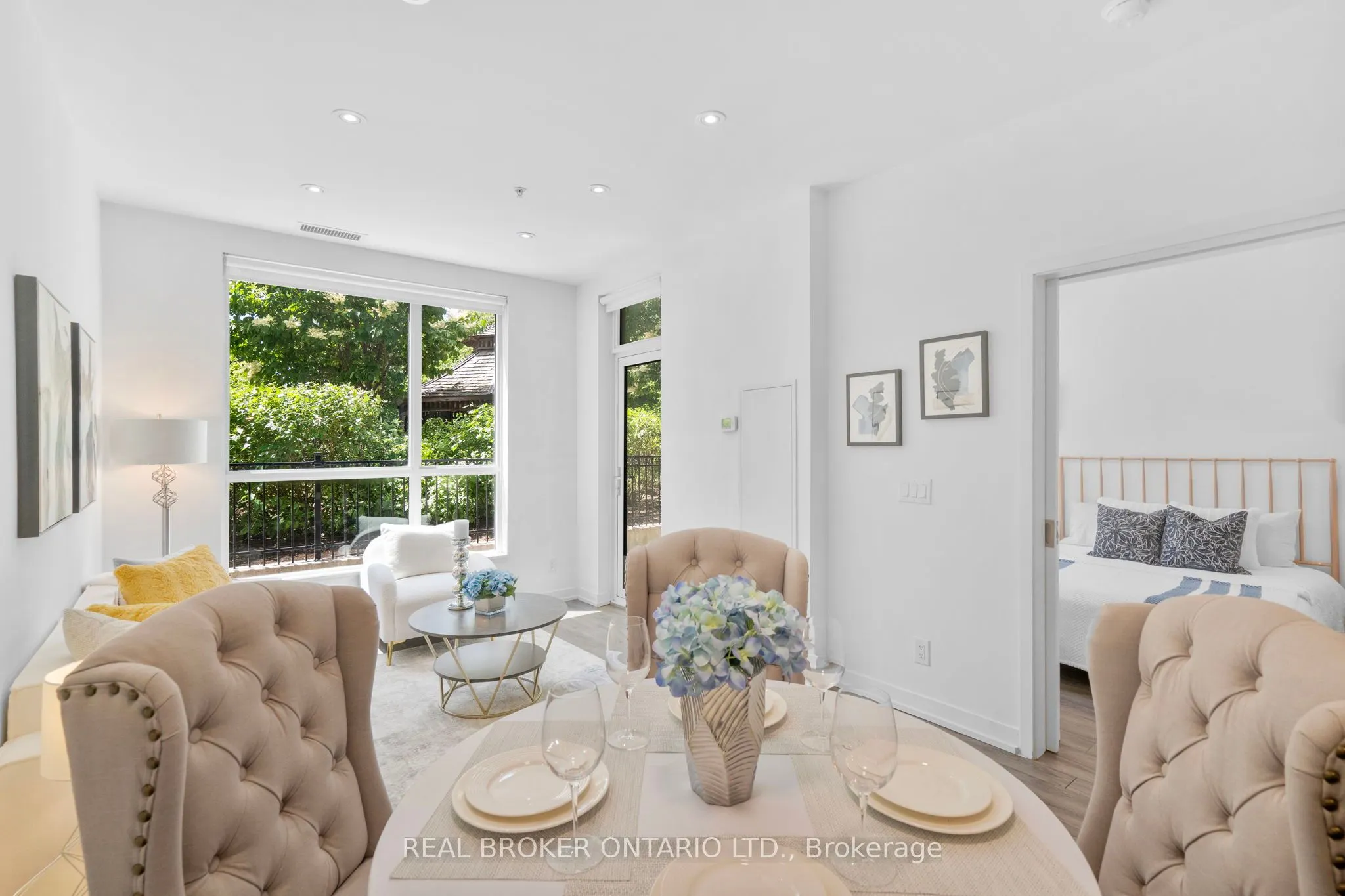 840 Queen's Plate Drive, #103