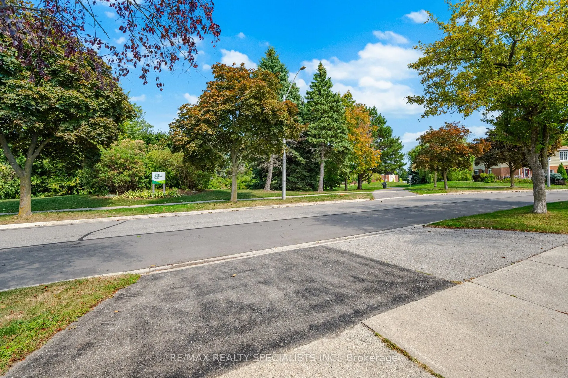 3340 Tallmast Crescent