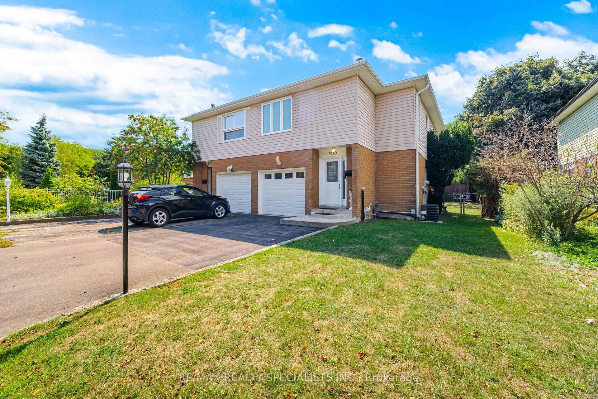 3340 Tallmast Crescent
