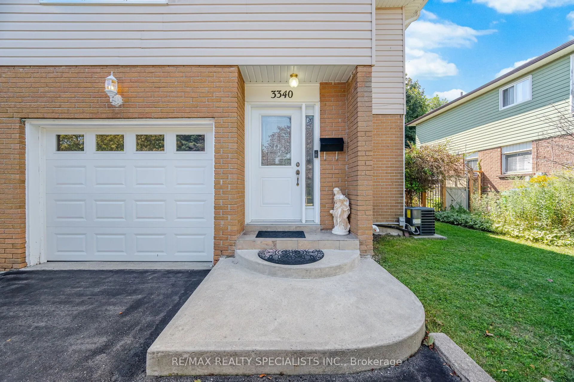 3340 Tallmast Crescent