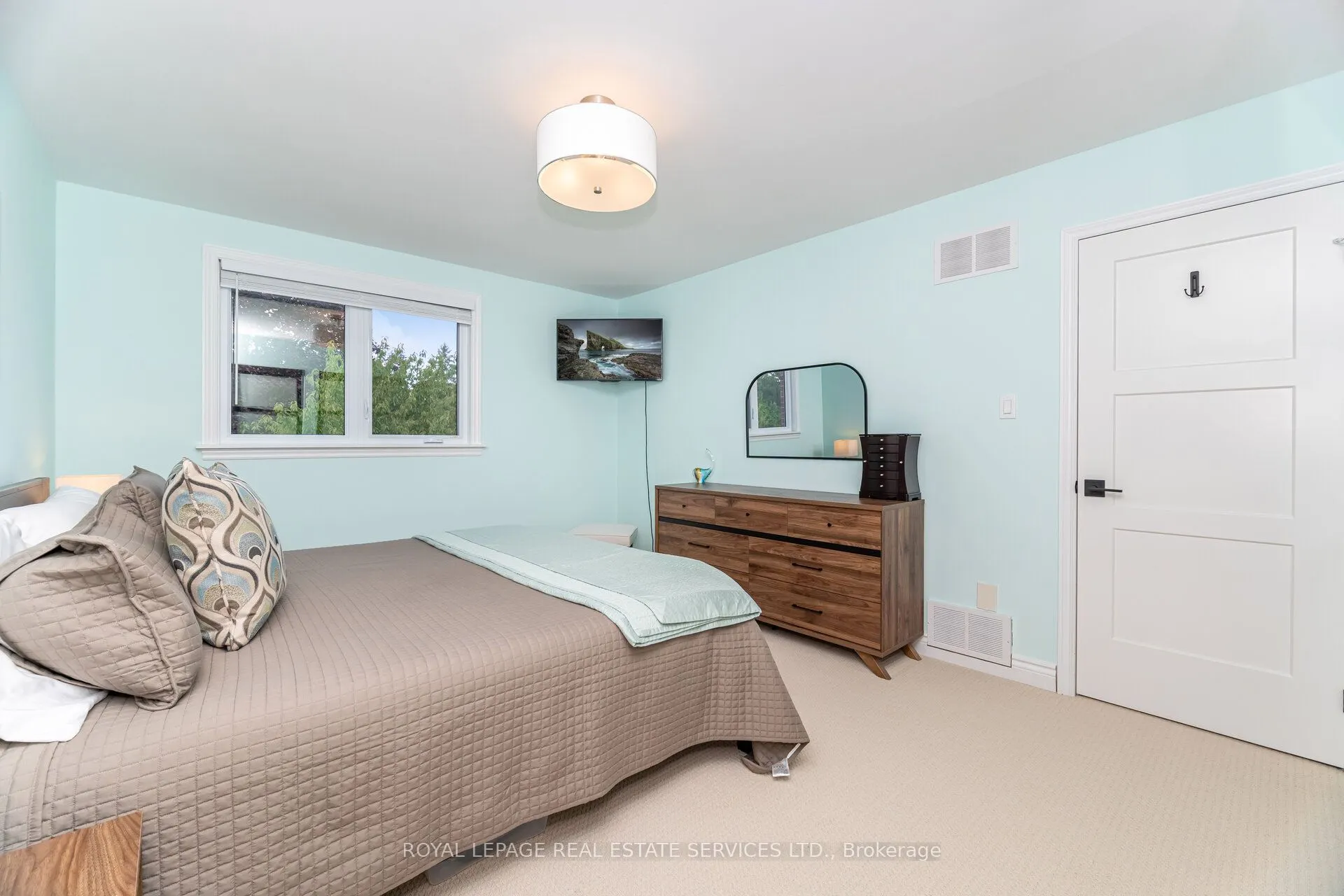 2615 Benedet Drive
