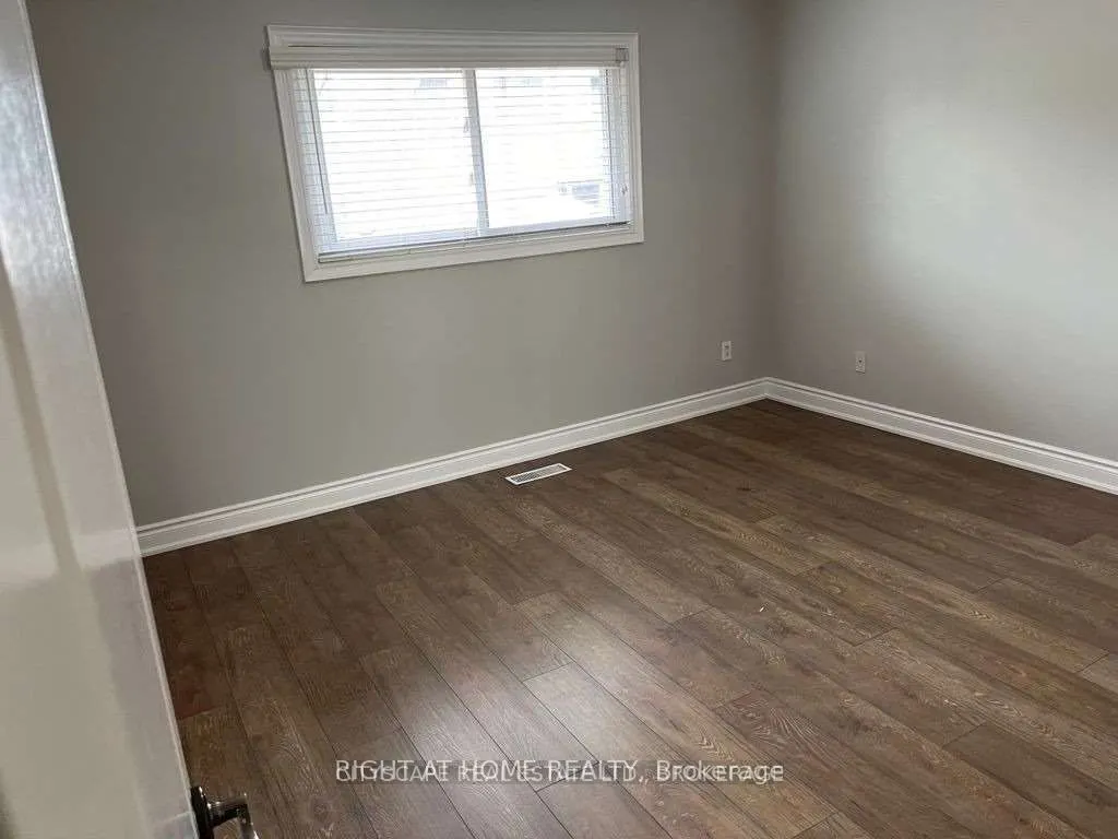 28 Major Oaks Drive, #Upper