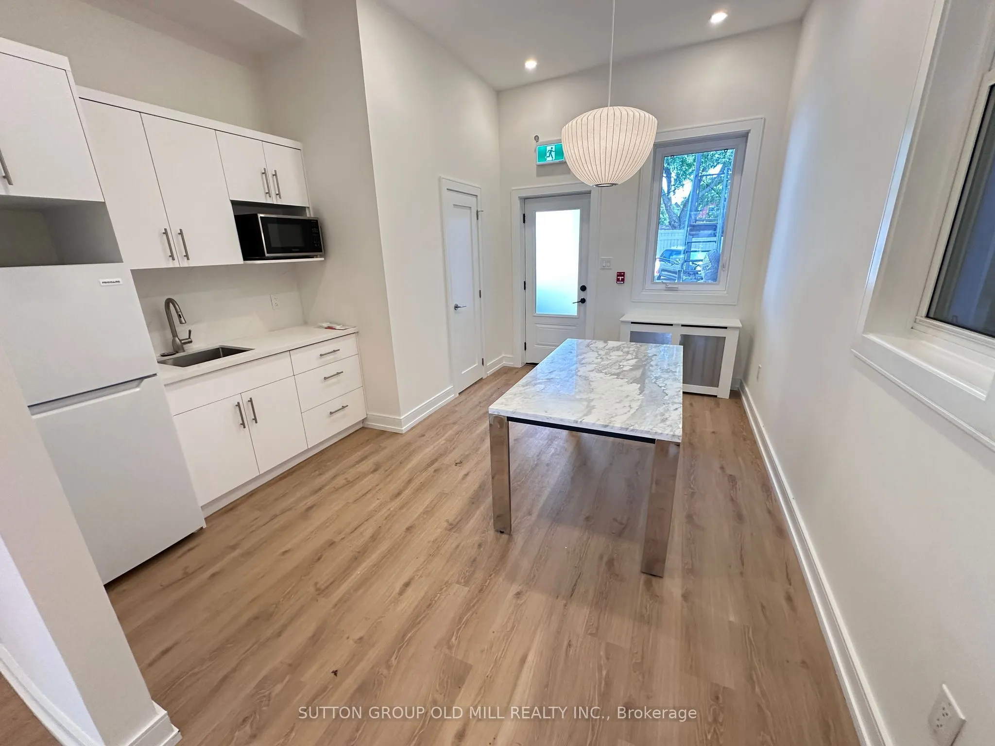 3293 Dundas Street W, #Main Floor