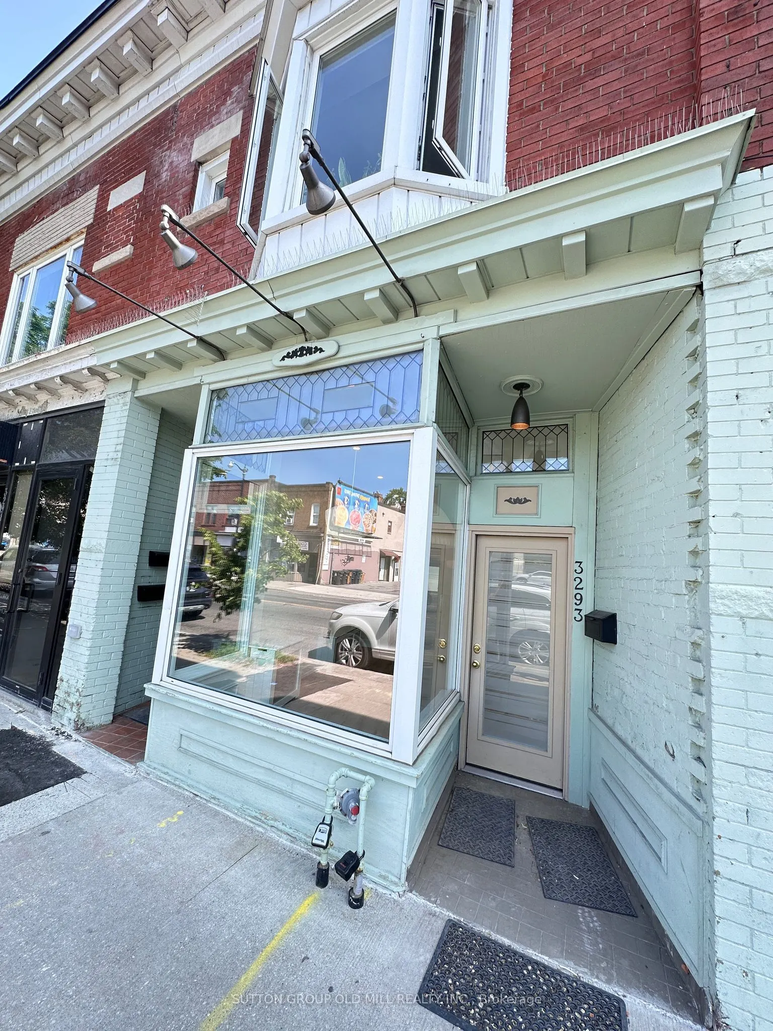 3293 Dundas Street W, #Main Floor