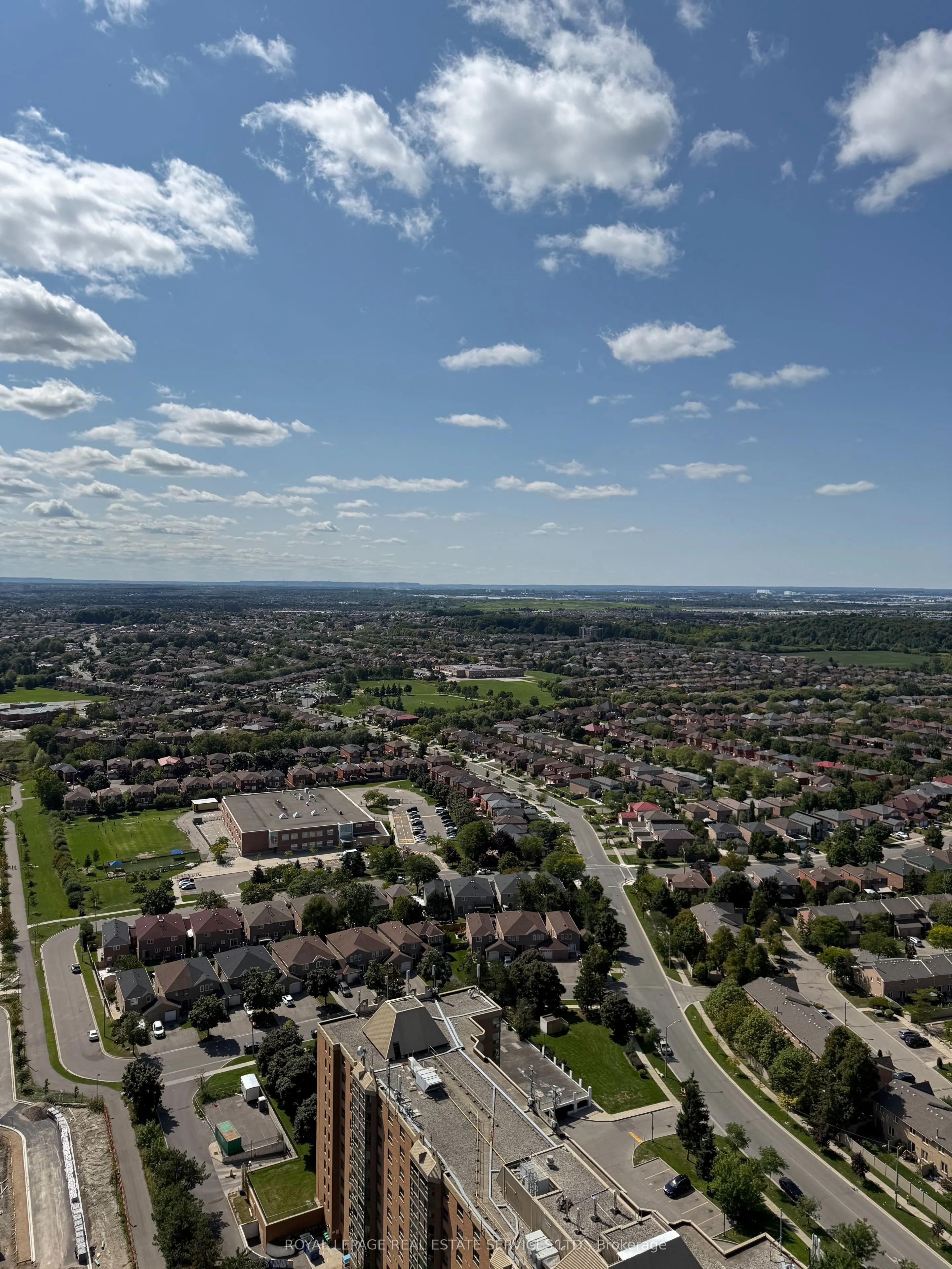 5105 Hurontario Street, #3205