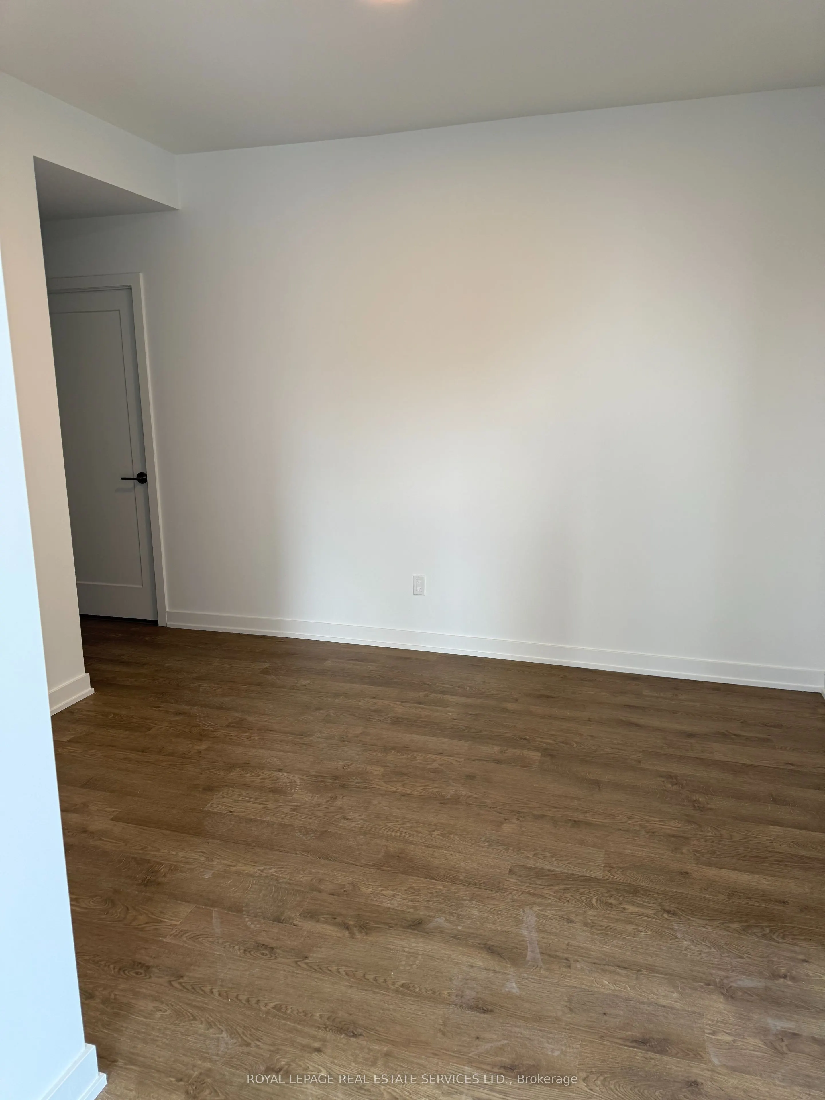 5105 Hurontario Street, #3205
