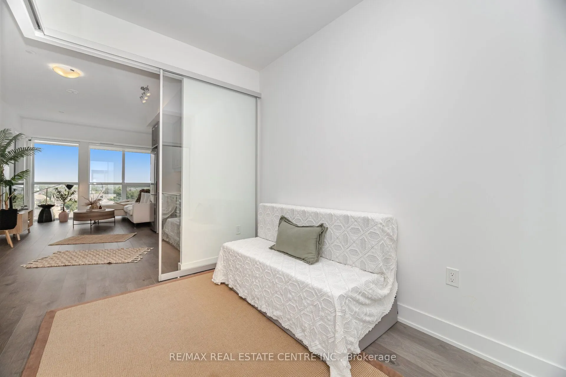 2343 Khalsa Gate, #829