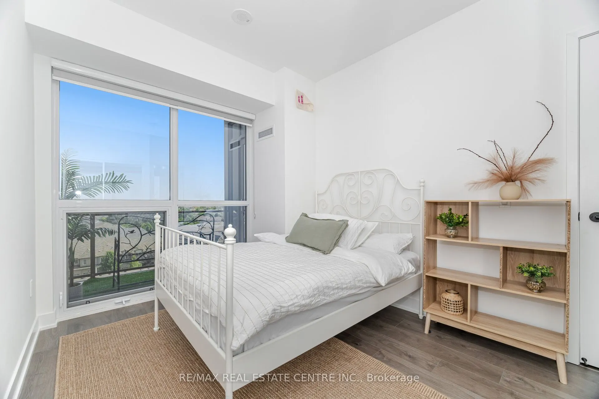 2343 Khalsa Gate, #829