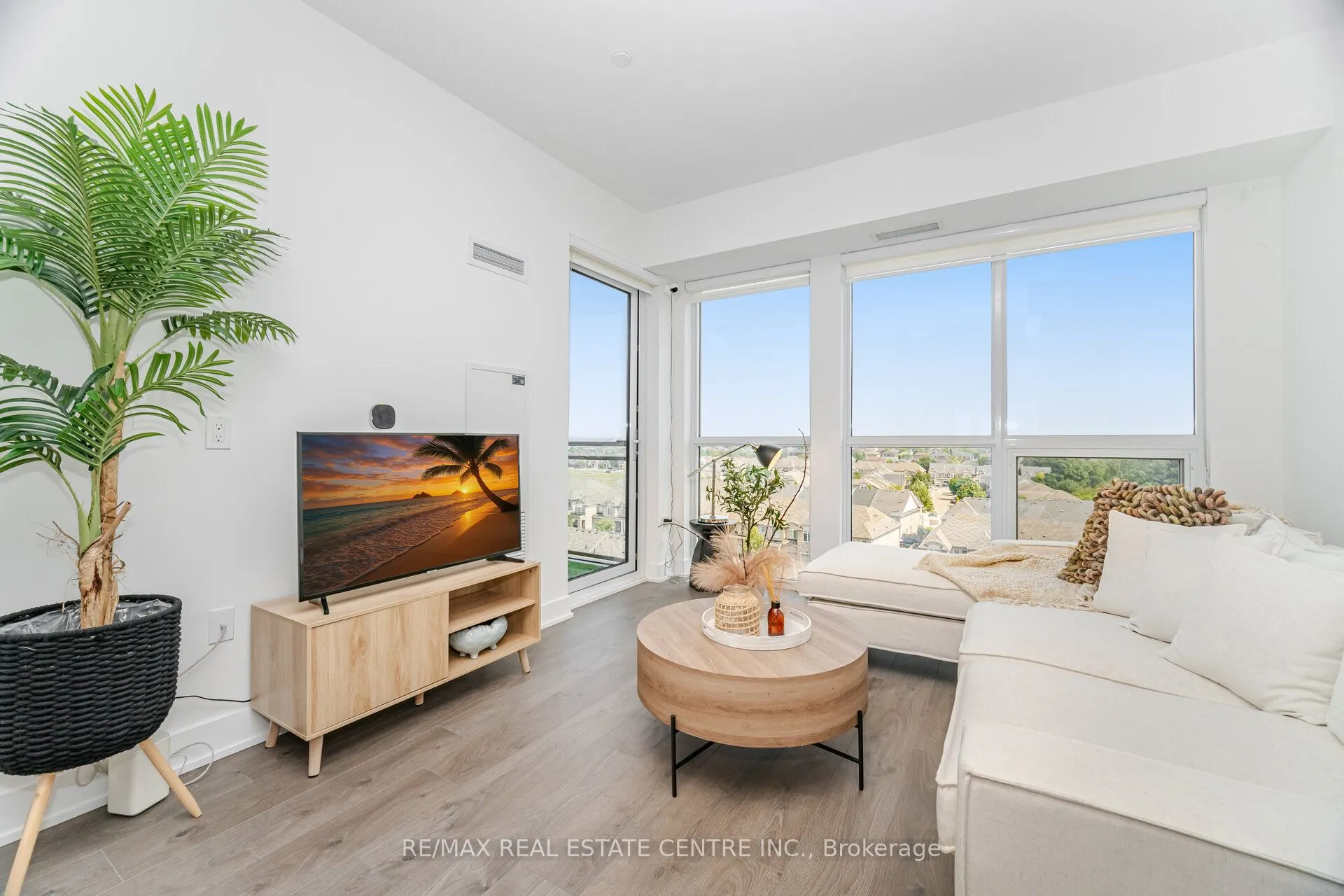 2343 Khalsa Gate, #829