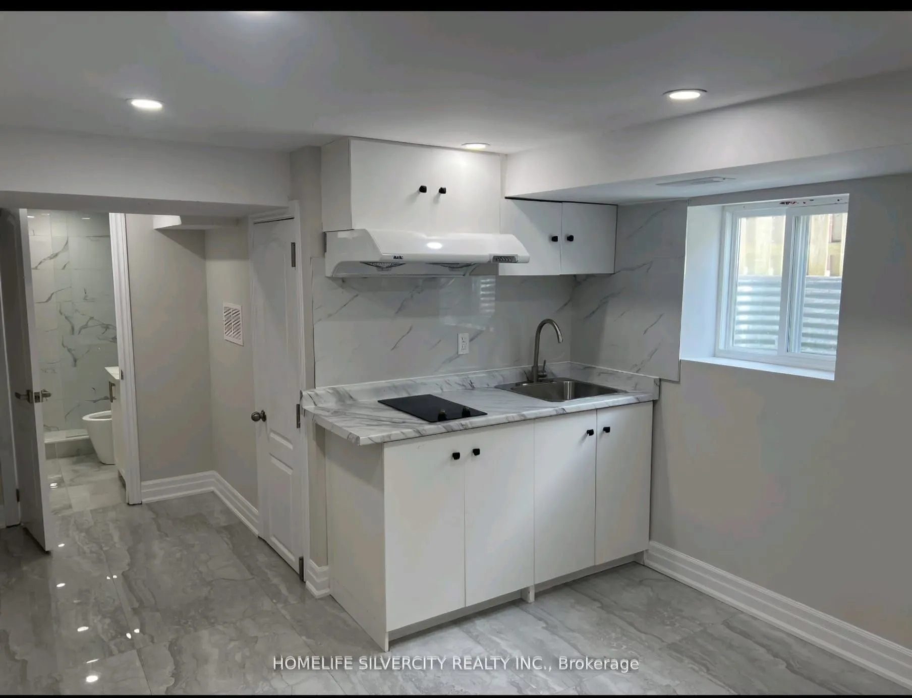 6 Lamella Road N, ##1