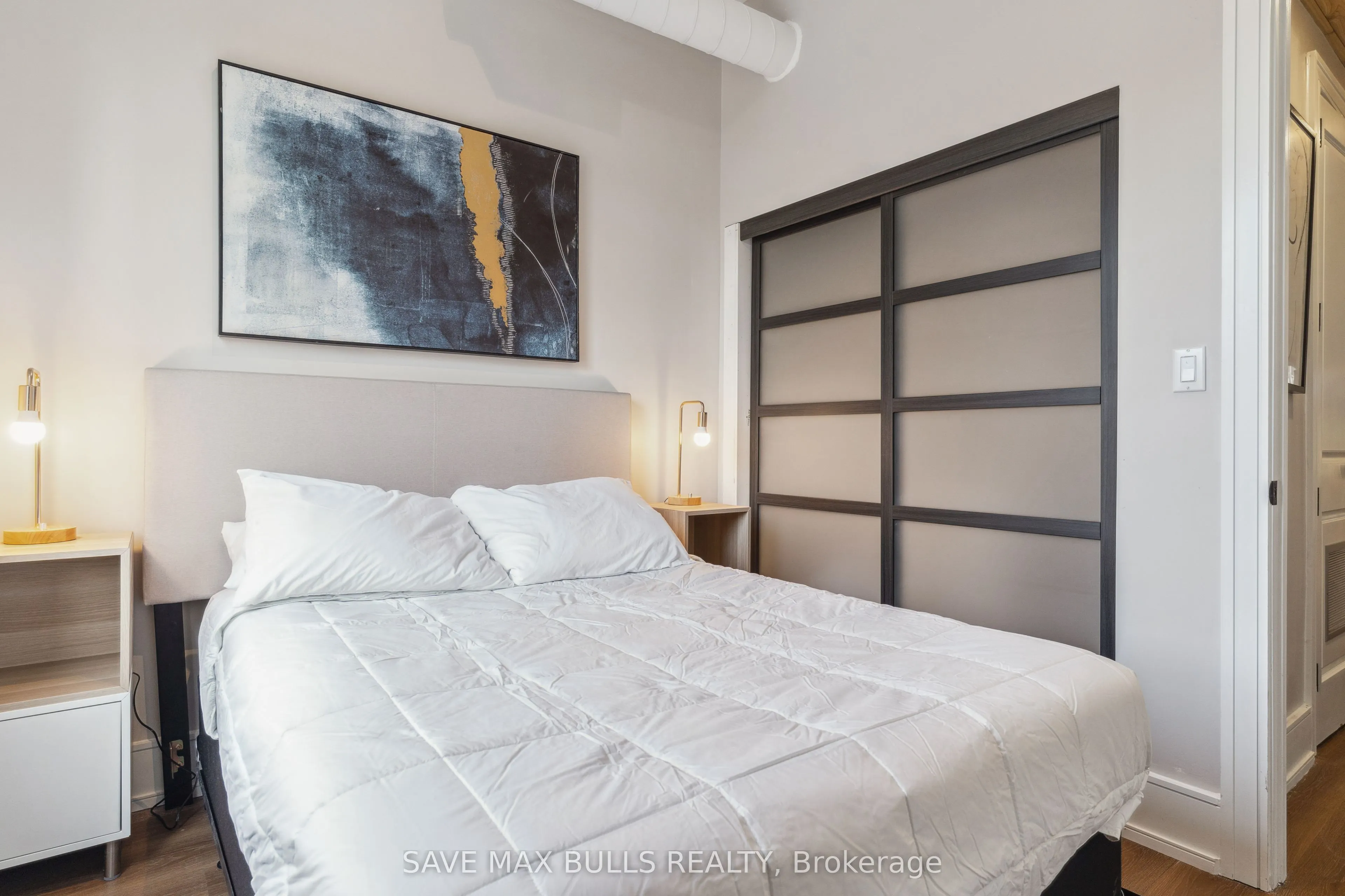 1320 Queen Street W