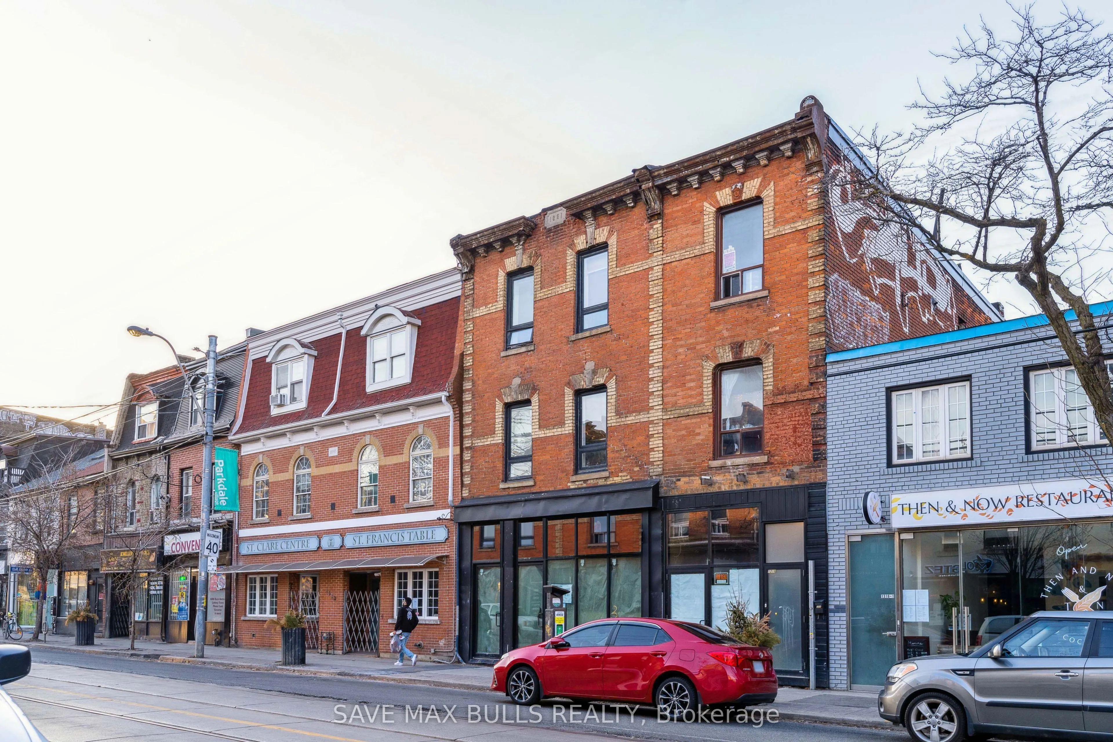1320 Queen Street W