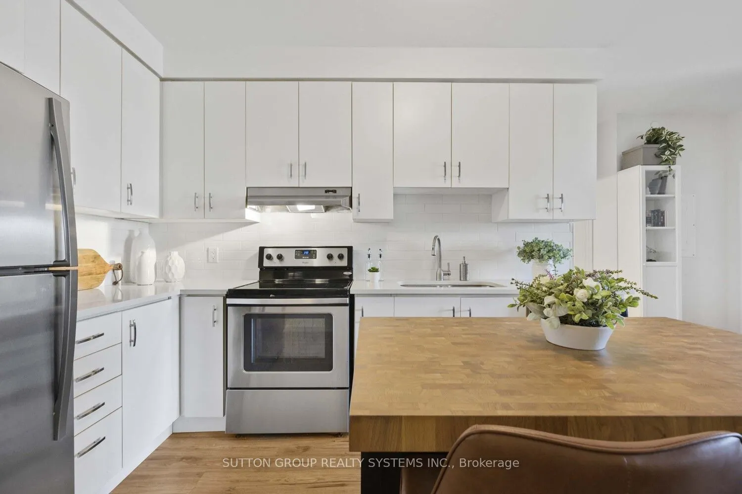 3563 Lake Shore Boulevard W, #212