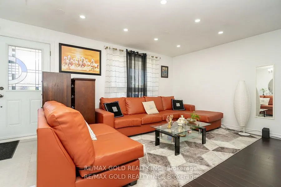 7563 Langworthy Drive