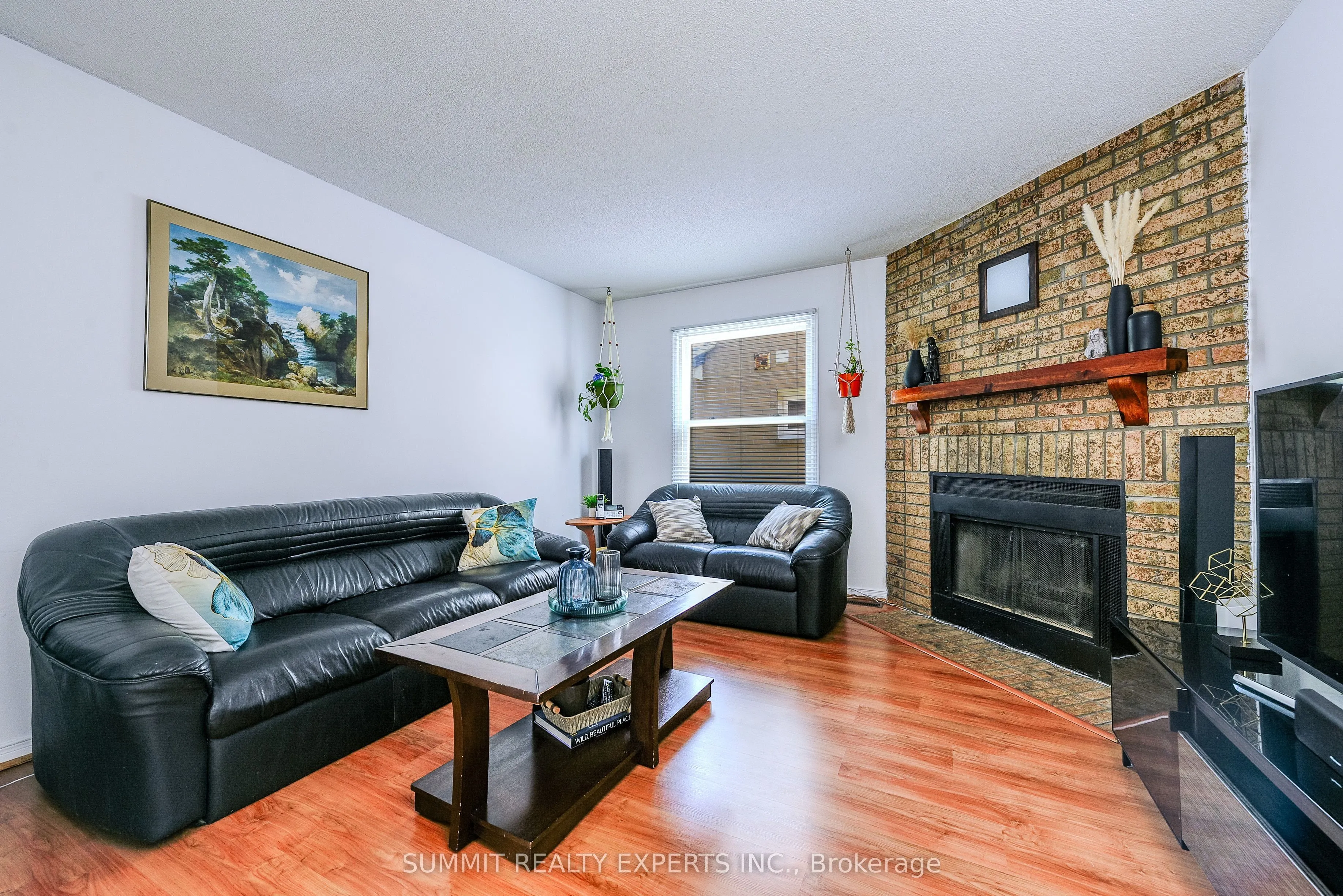 95 Muirland Crescent