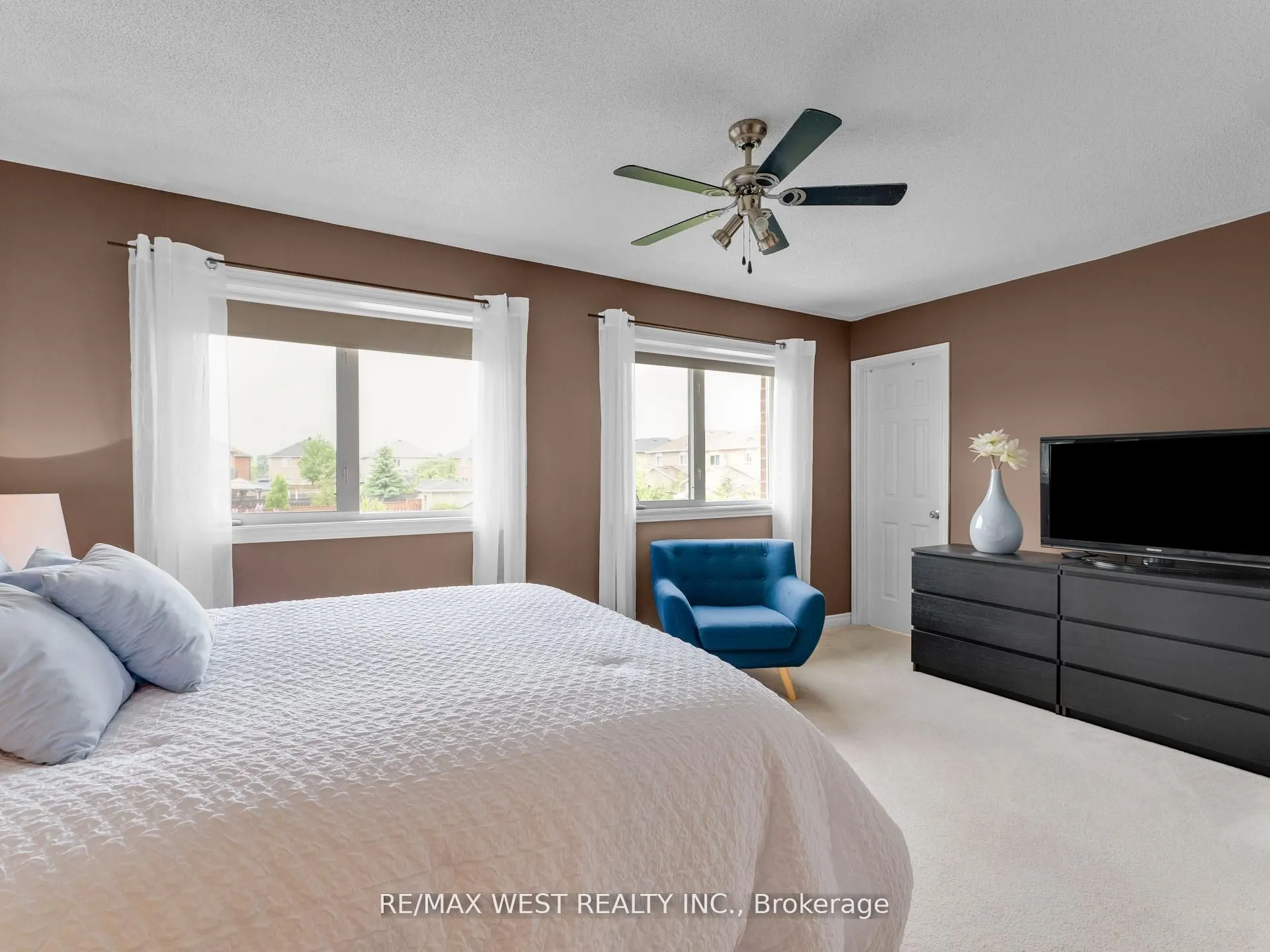 26 Shady Glen Crescent