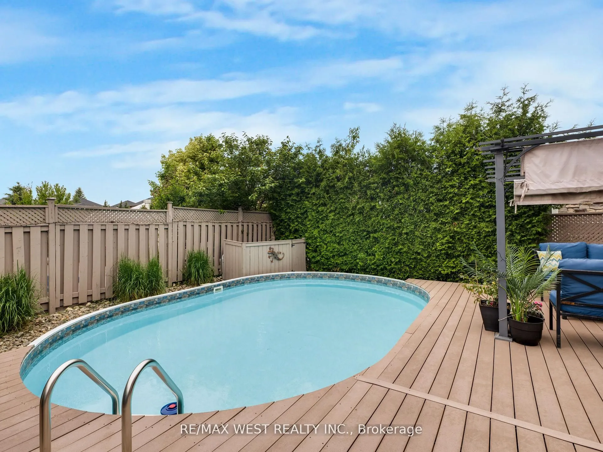 26 Shady Glen Crescent
