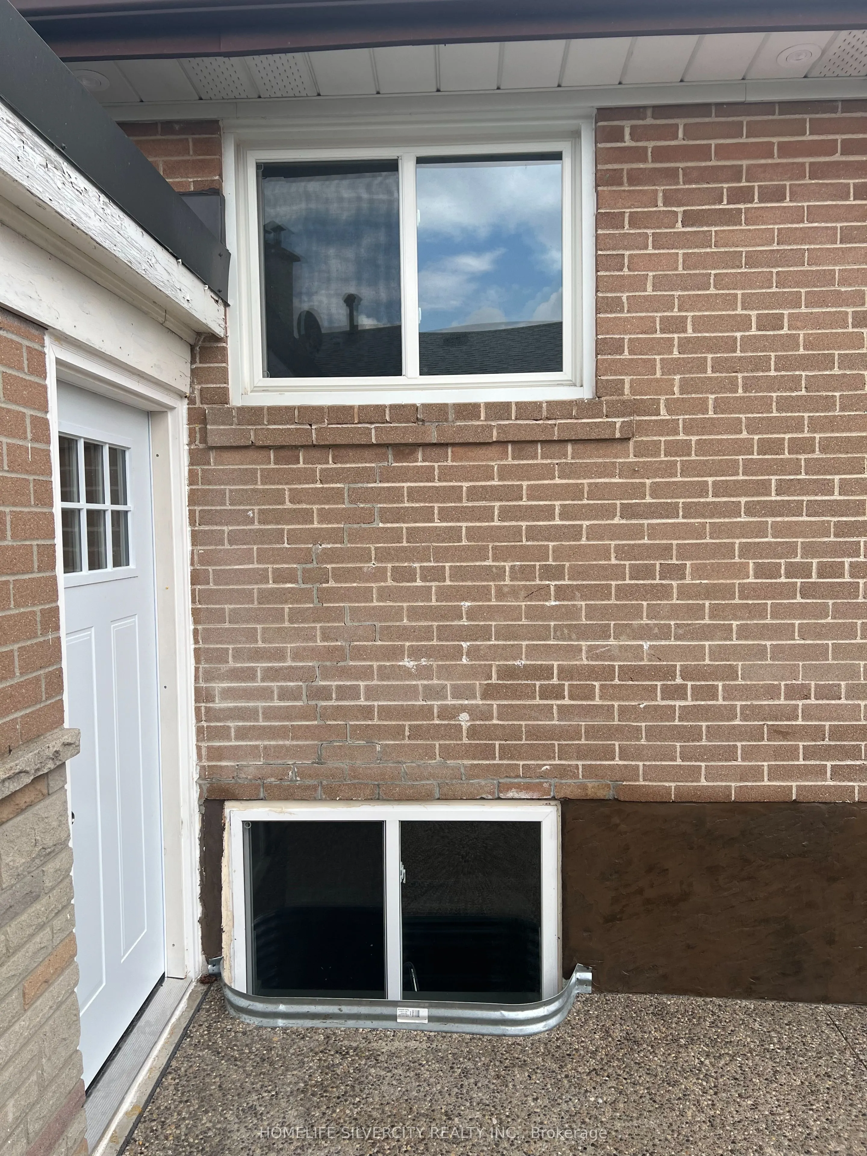 6 Lamella Road, #2 Unit