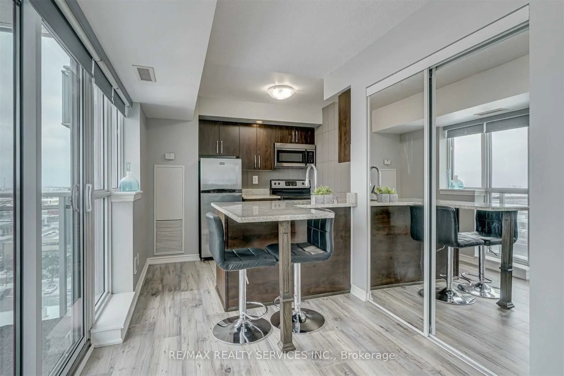 215 Queen Street E, #1201
