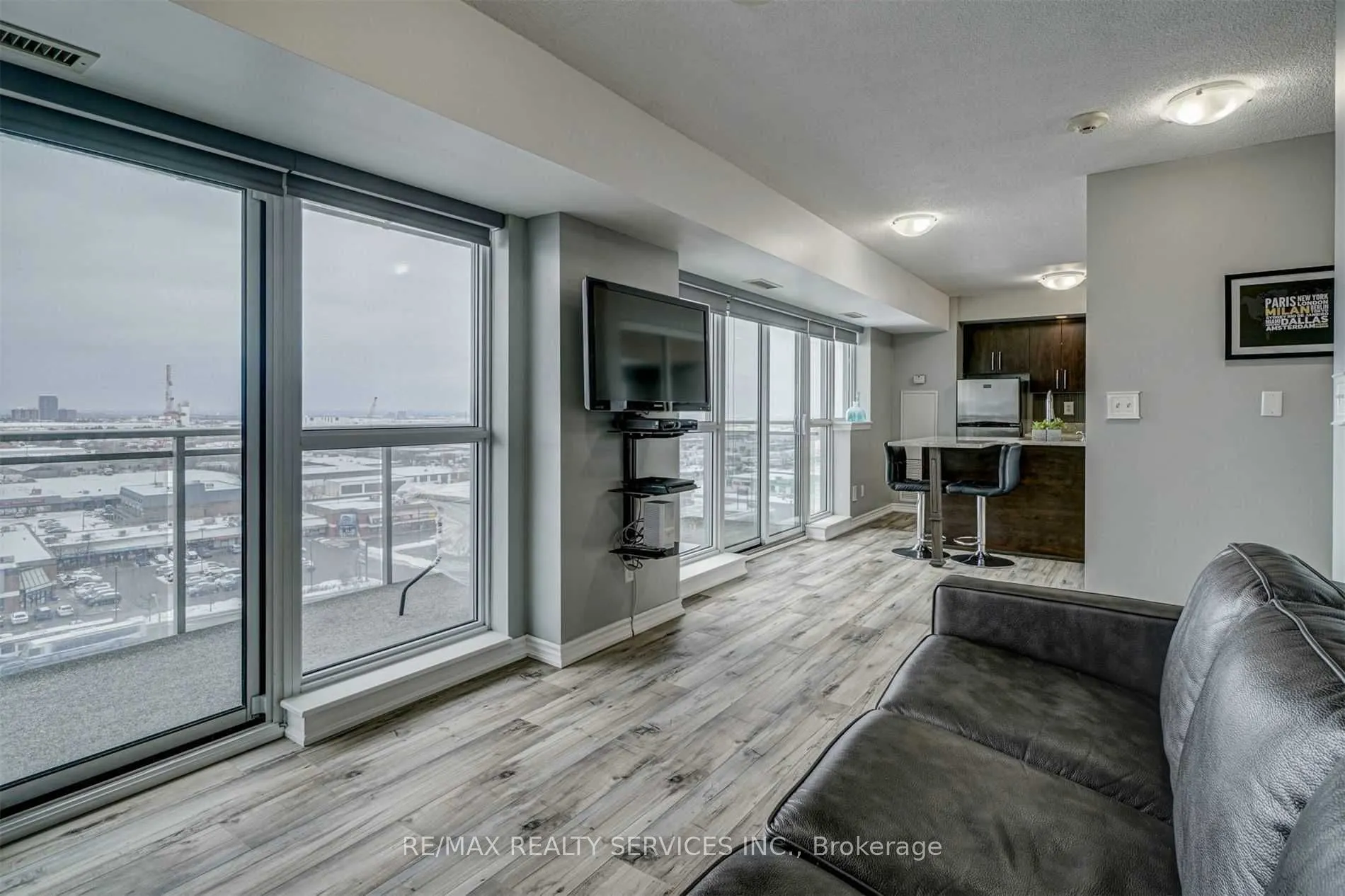 215 Queen Street E, #1201
