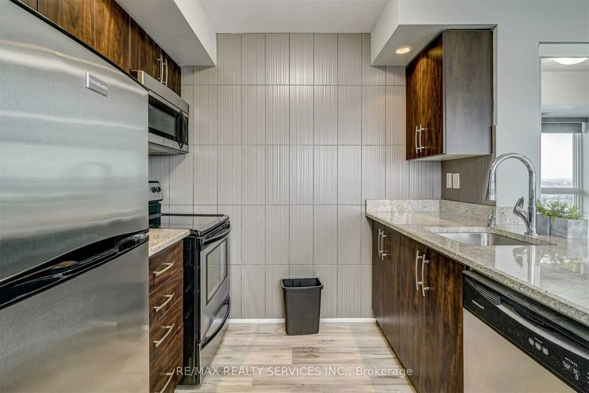 215 Queen Street E, #1201