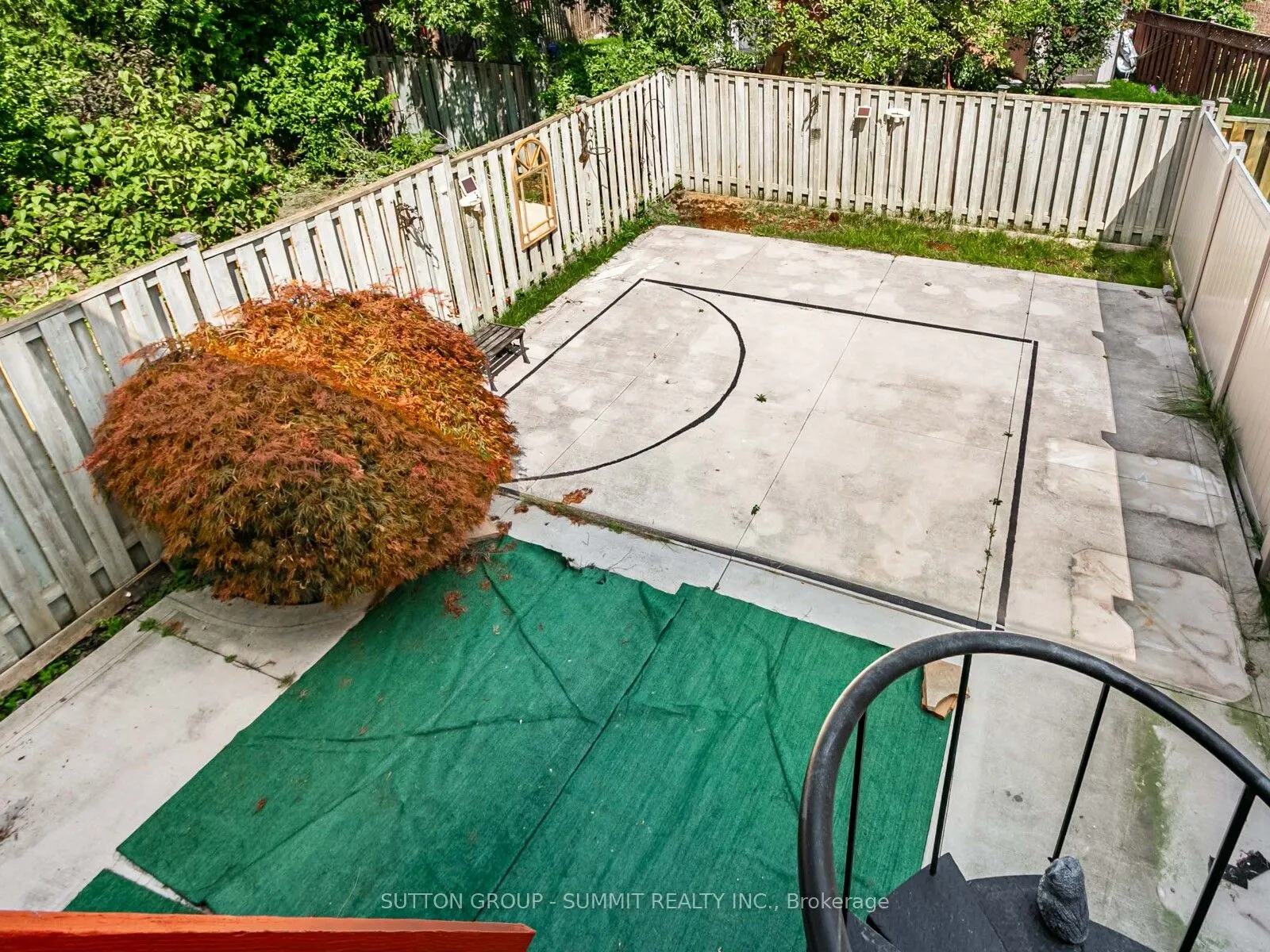 5453 Palmerston Crescent, #Upper