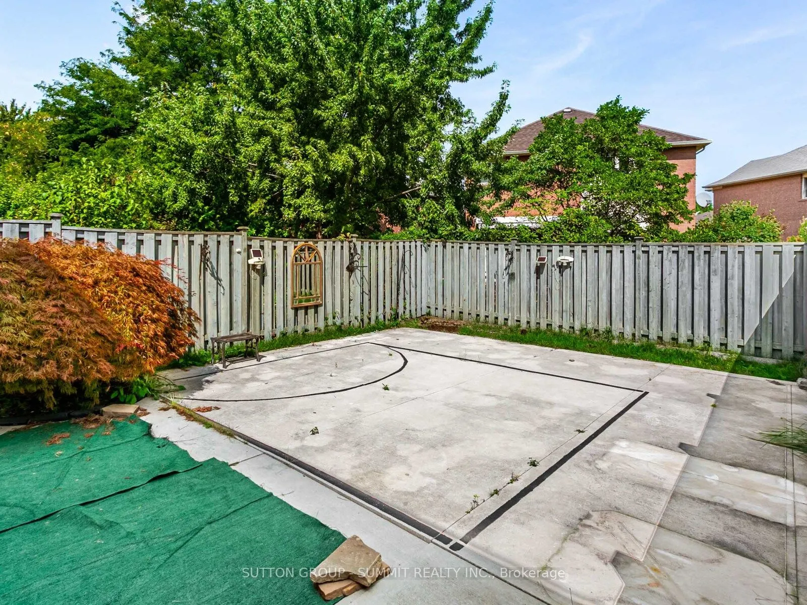 5453 Palmerston Crescent, #Upper