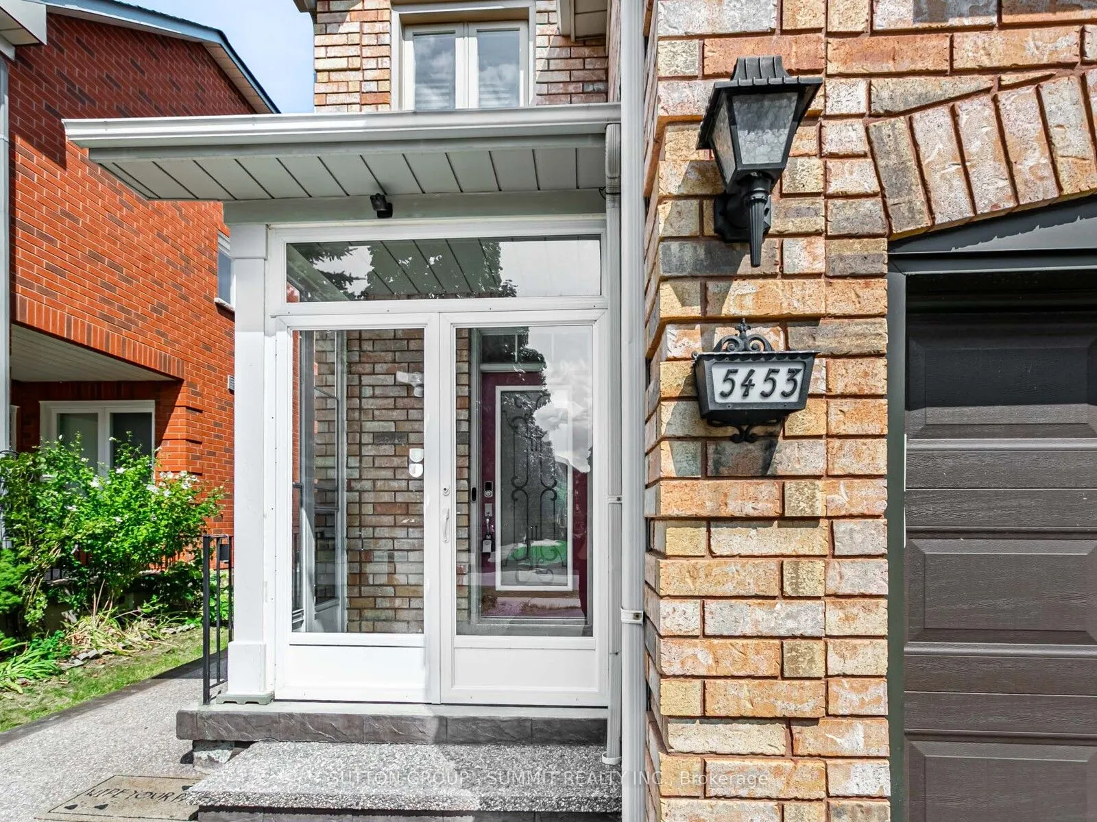 5453 Palmerston Crescent, #Upper