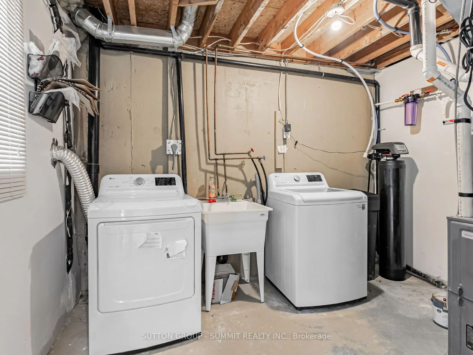 5453 Palmerston Crescent, #Upper