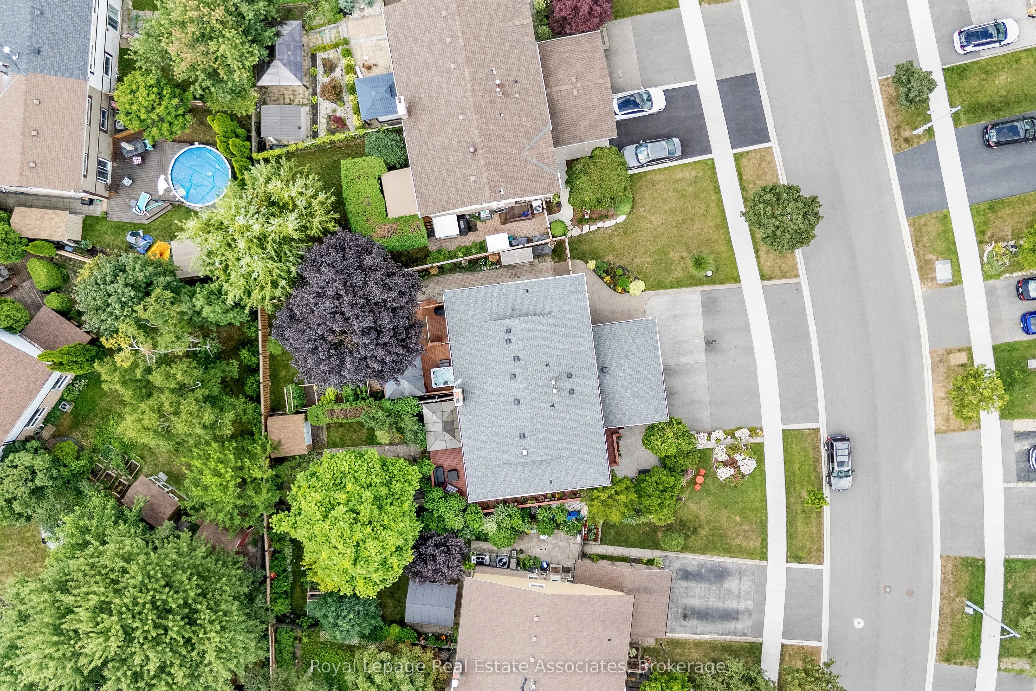 3104 Autumn Hill Crescent