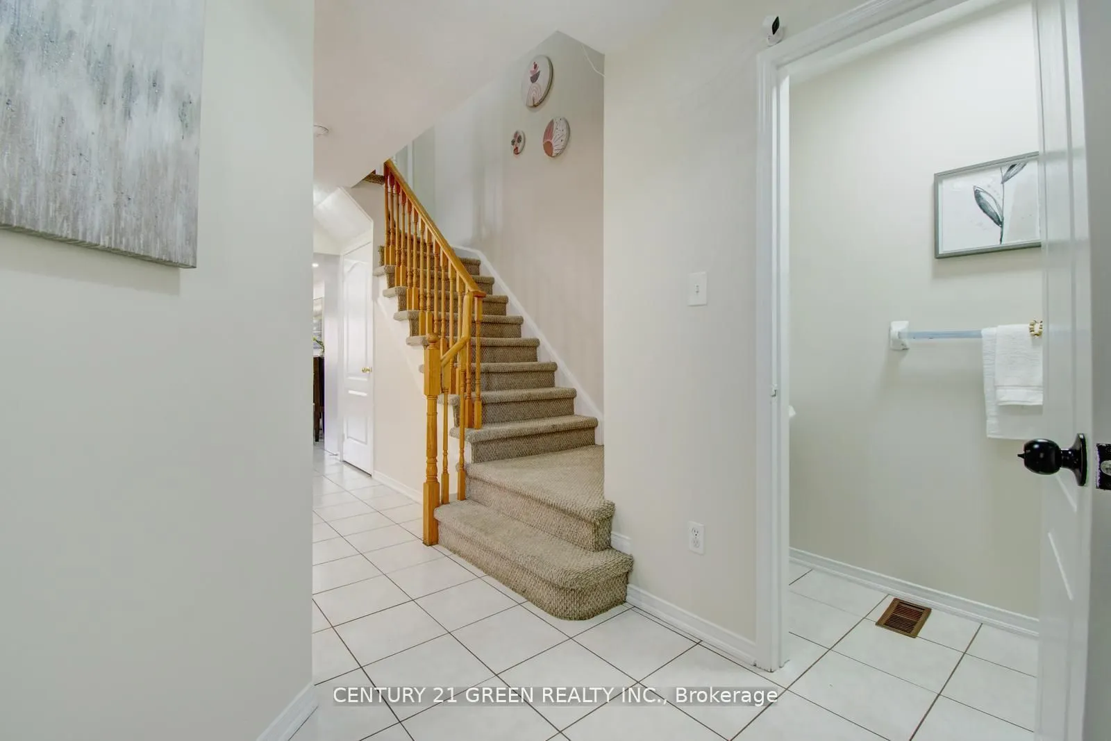 26 Oatfield Road