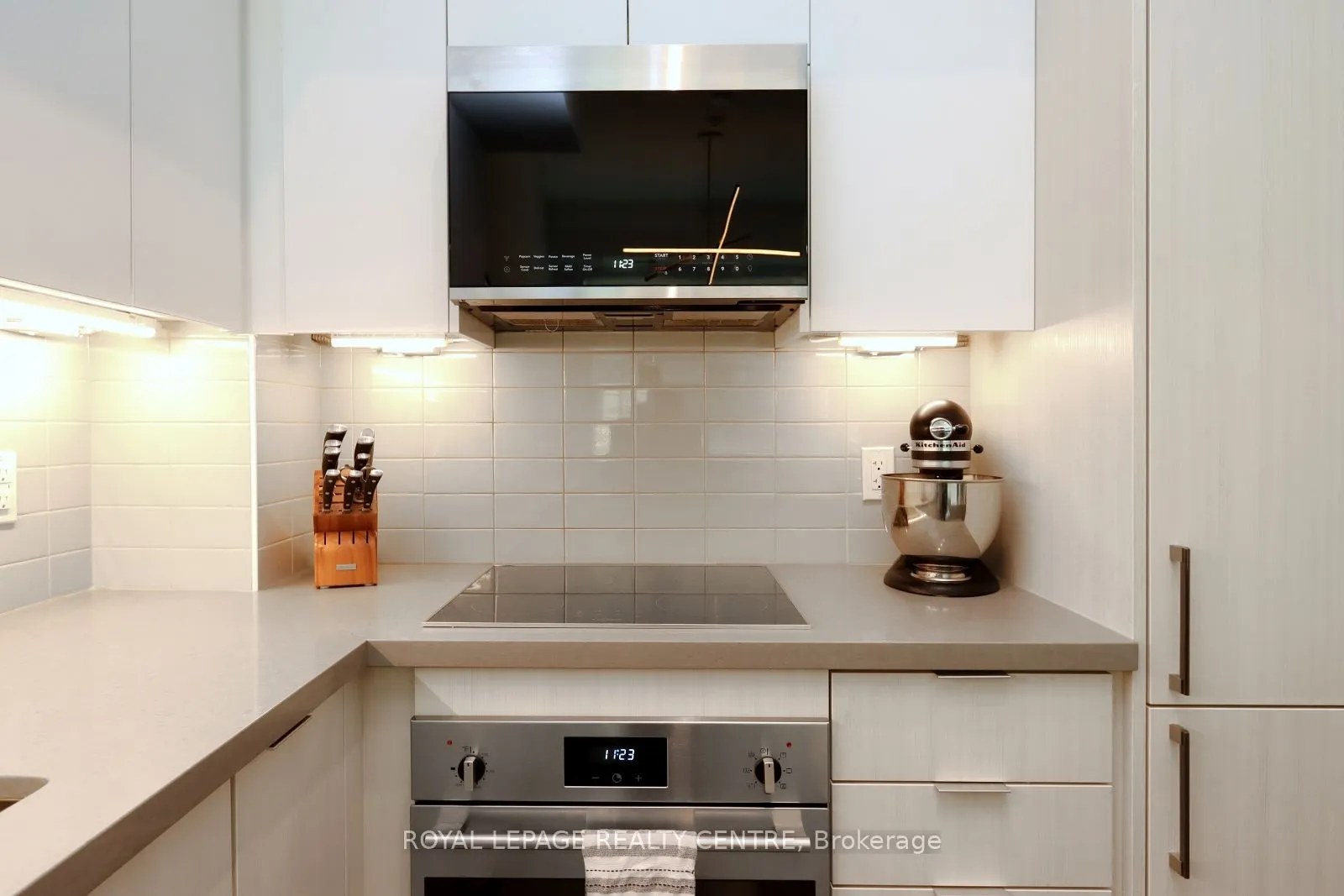 2481 Taunton Road, #366