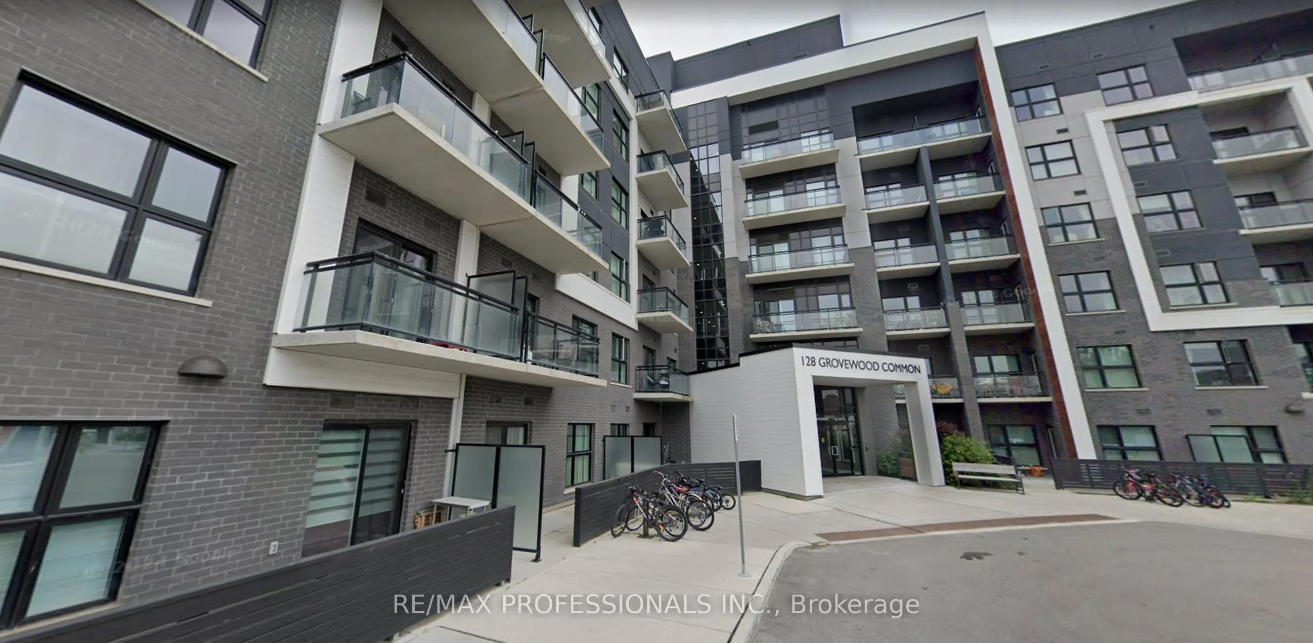 128 Grovewood Common, #210