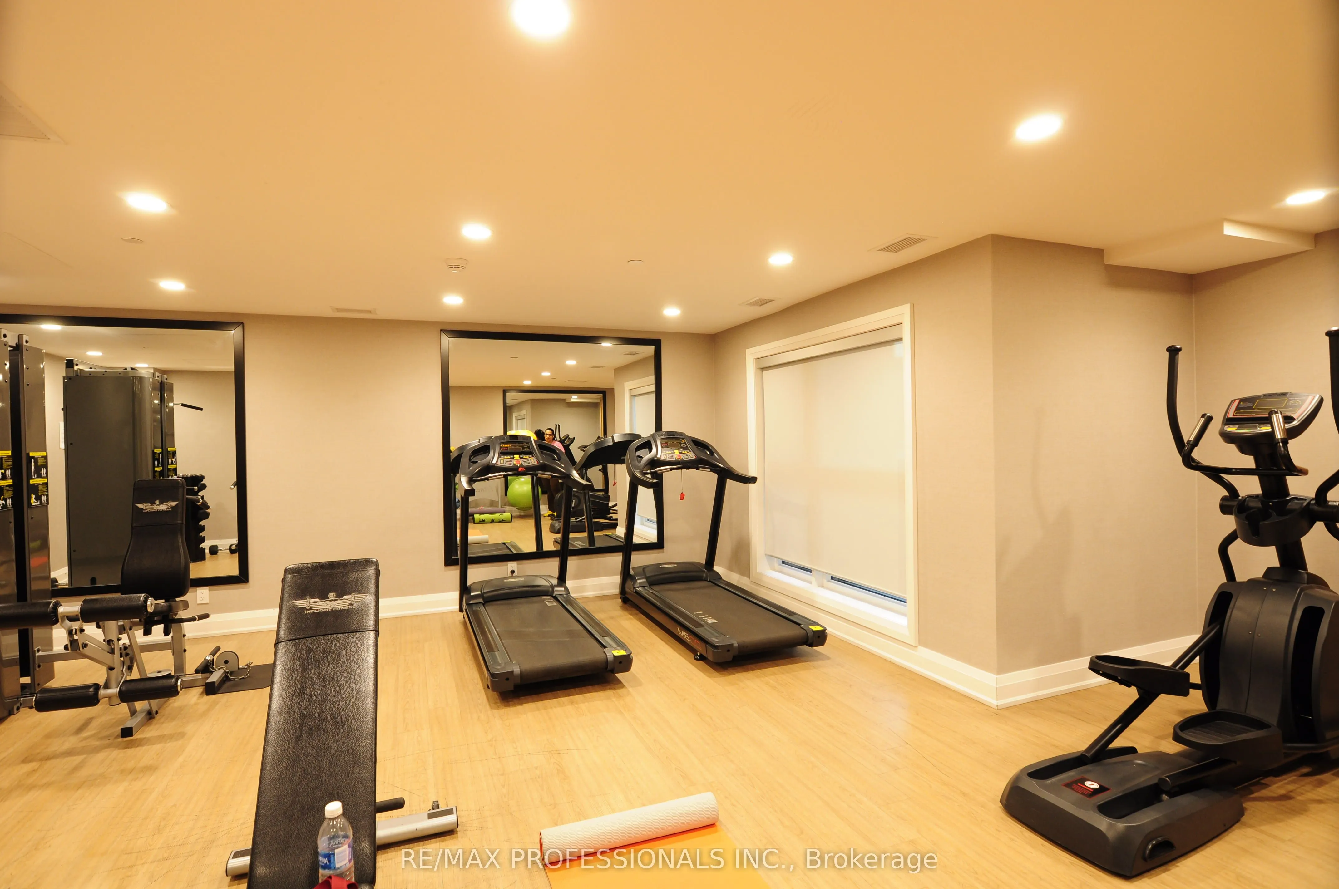 128 Grovewood Common, #210