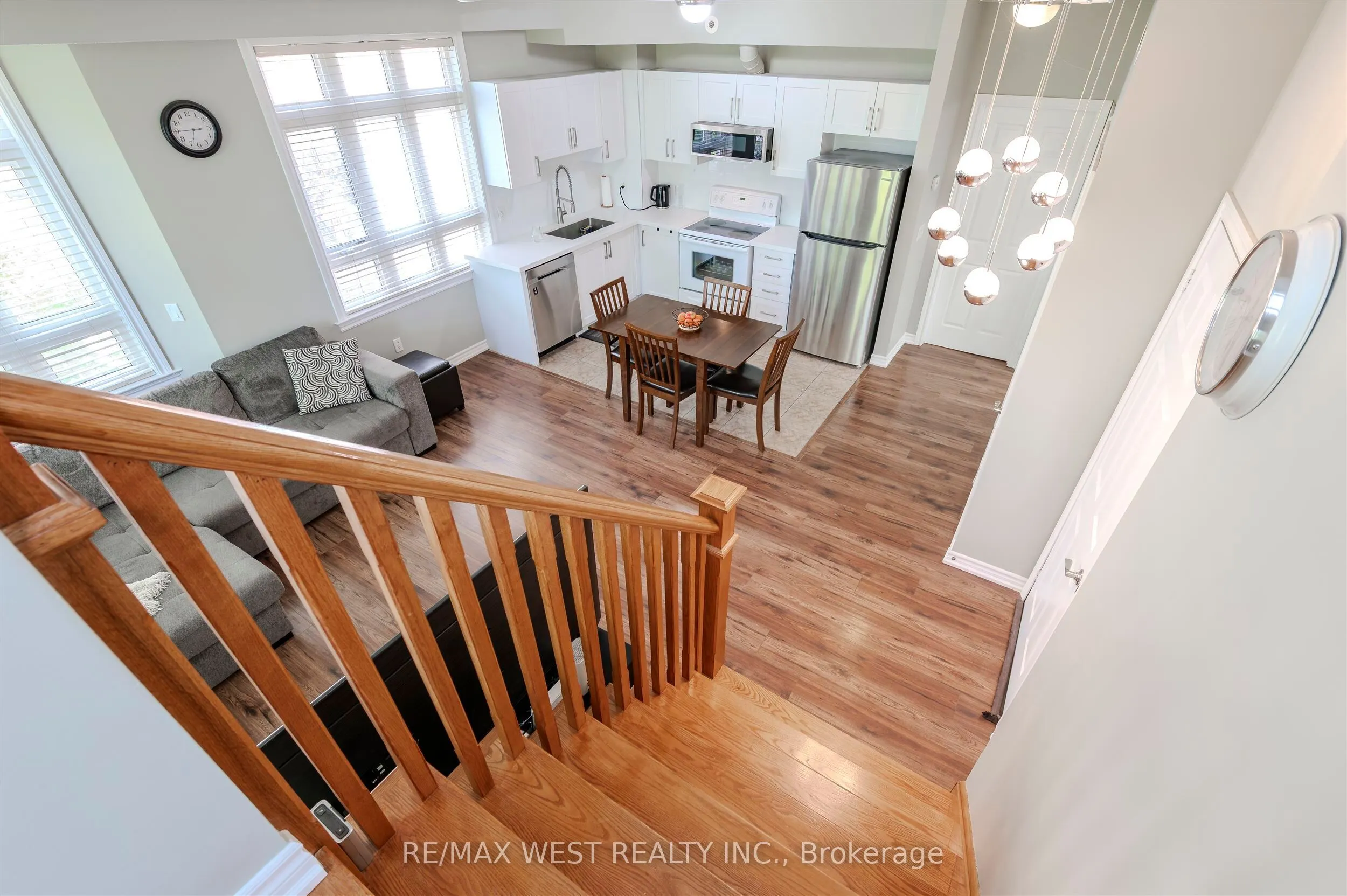 9 Pine Street, #28