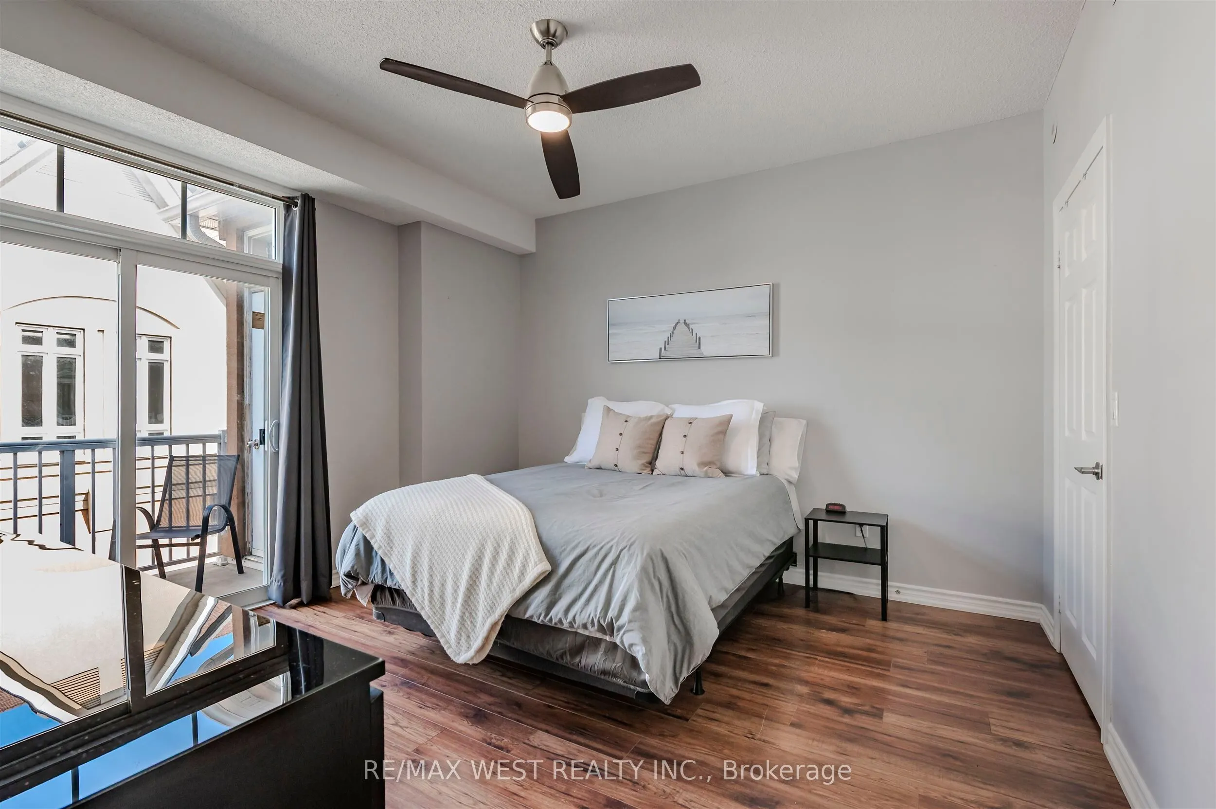 9 Pine Street, #28