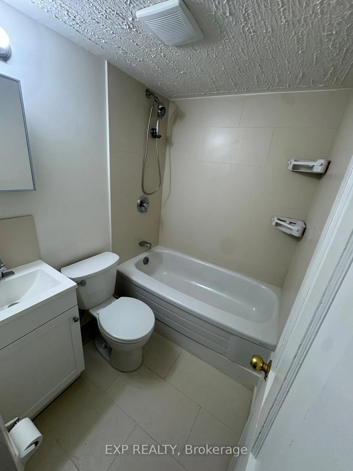 227 Evelyn Avenue, #Basement