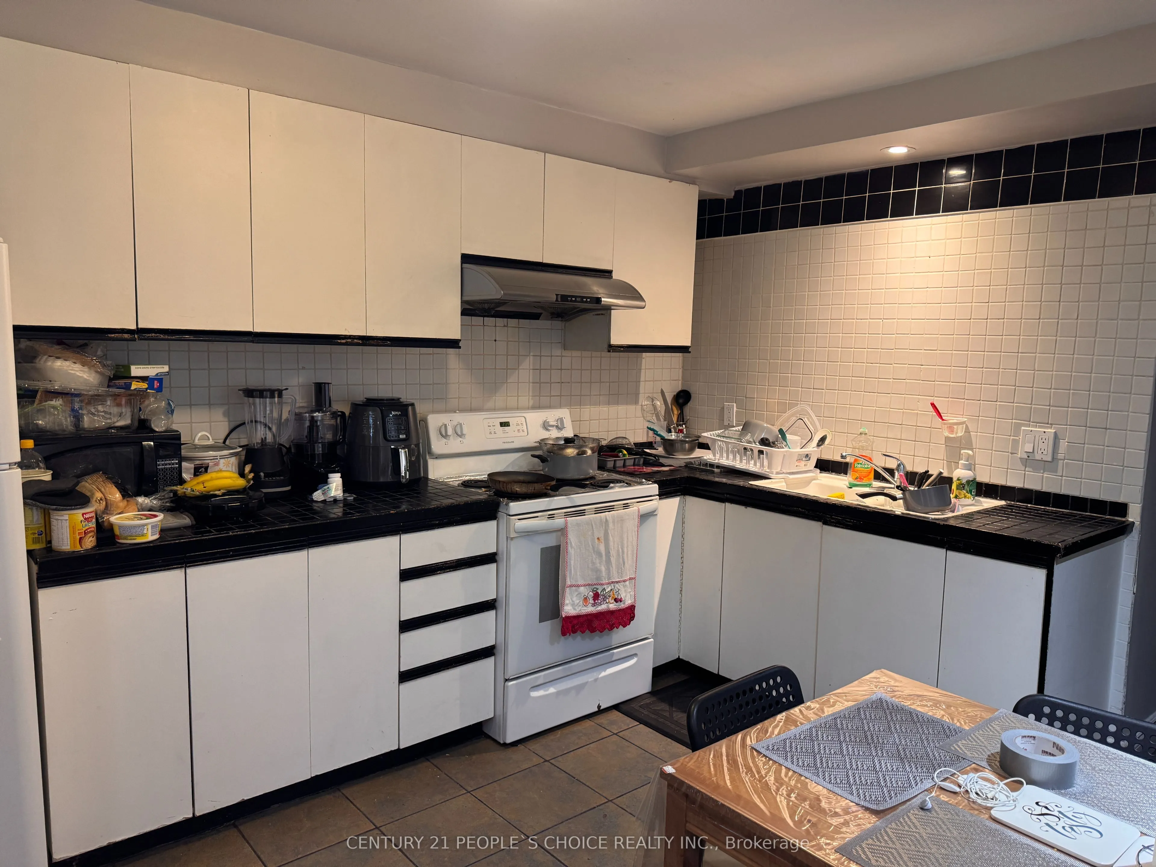 538 Caledonia Road